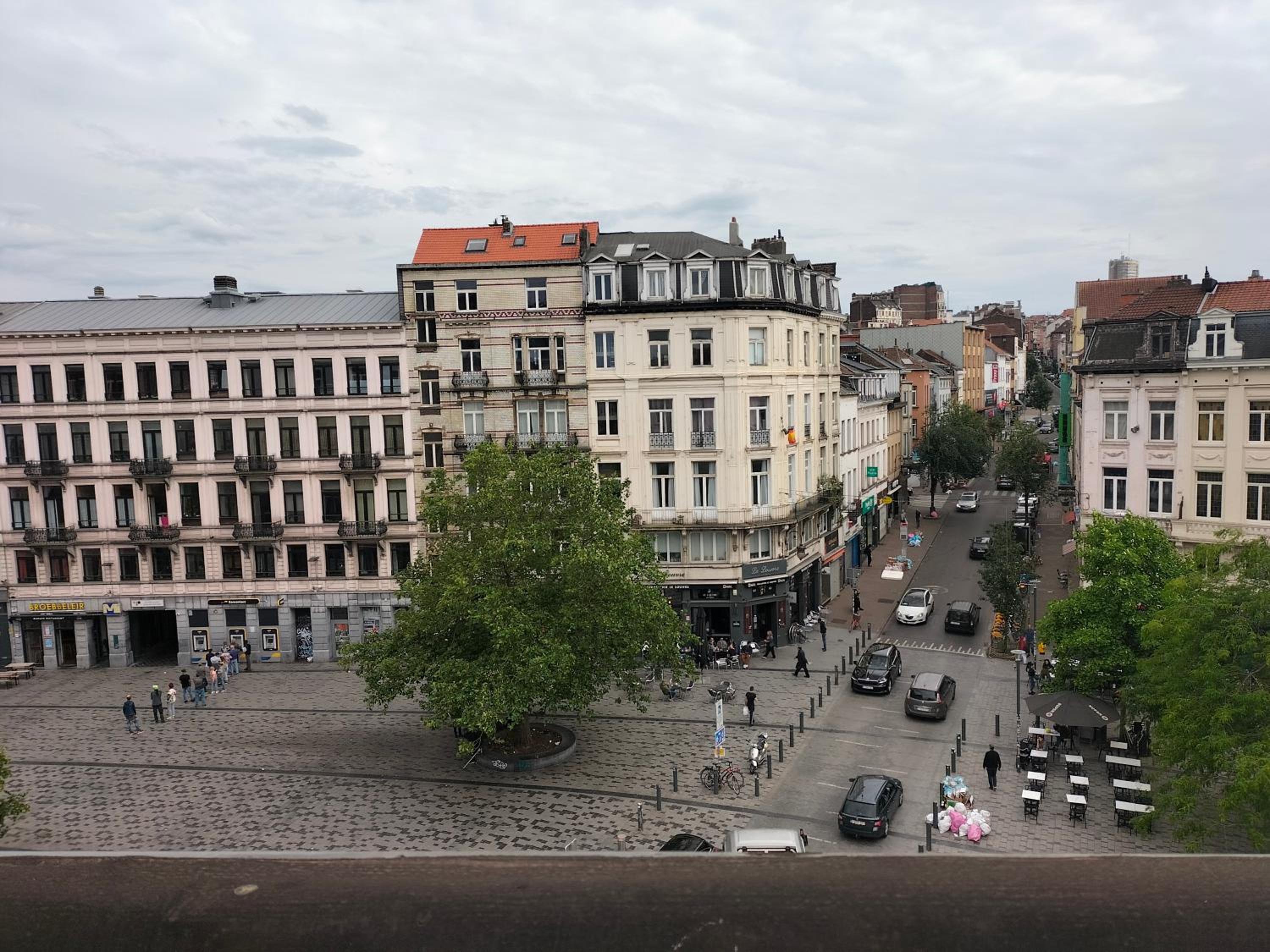 New Cozy Apartments In Porte de HAL