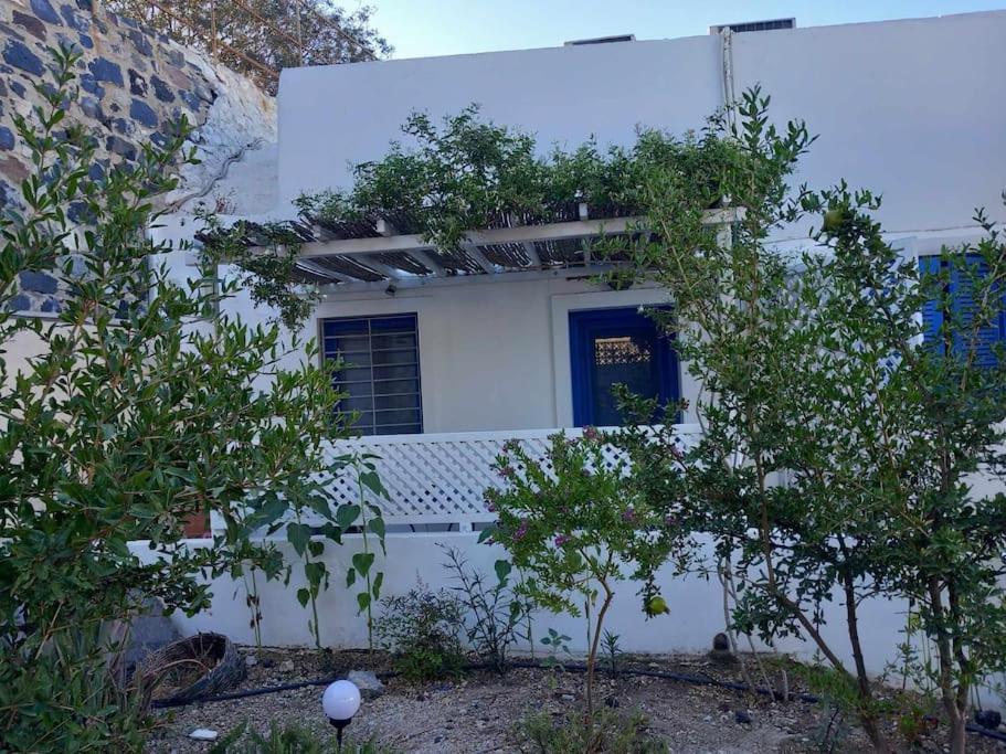 Calderimi, a cosy,warm and renovated house in Fira photo 4