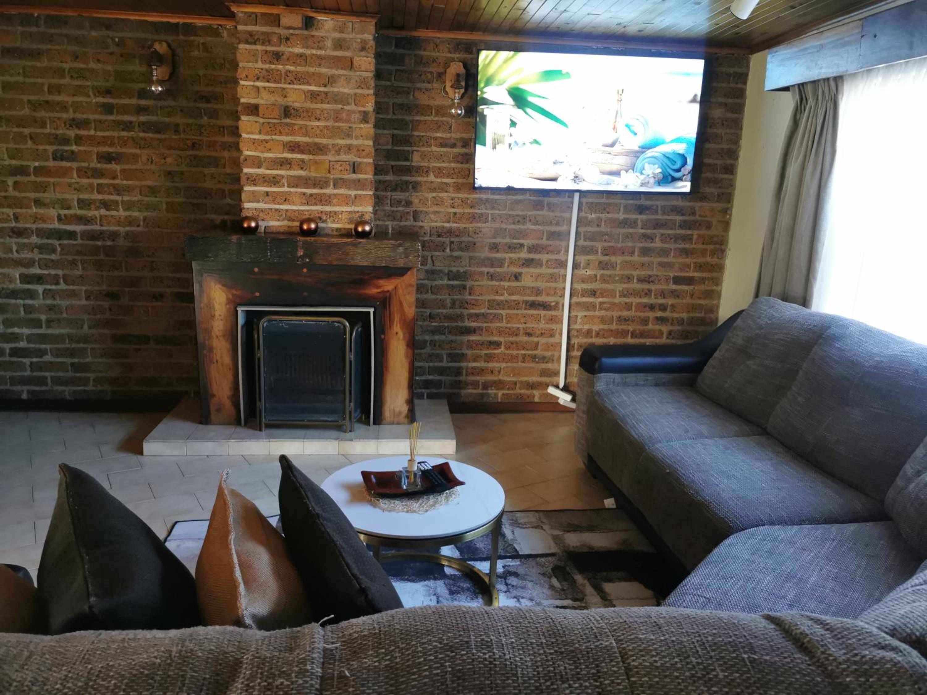 Stunning 2 Bedrooms and 2 Bathroom No loadshedding