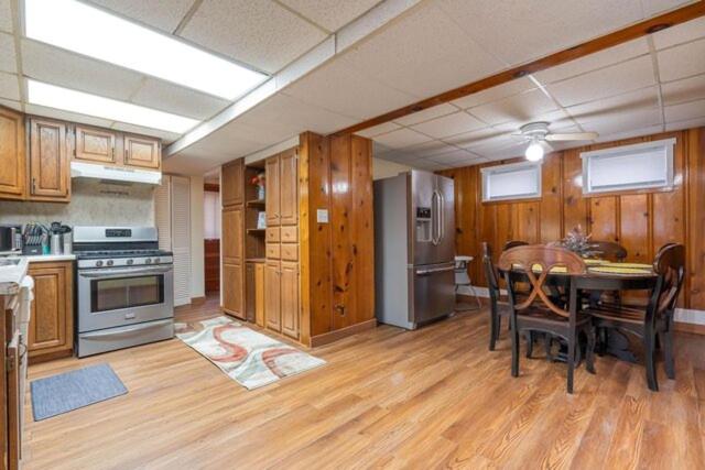 Relaxing Home with boat slip, view 3