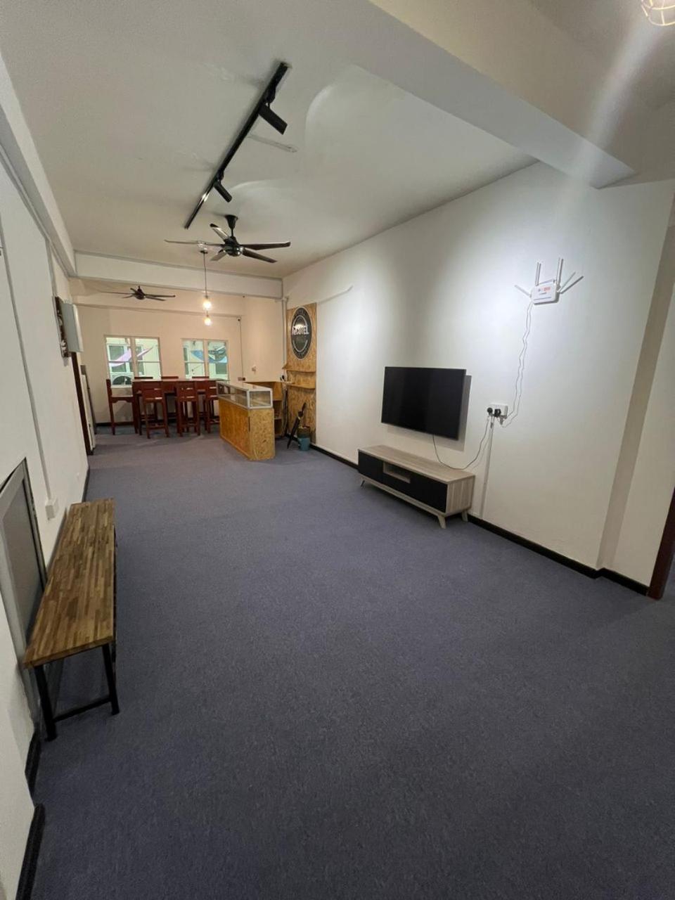 AeCOTEL Mingle Hostel