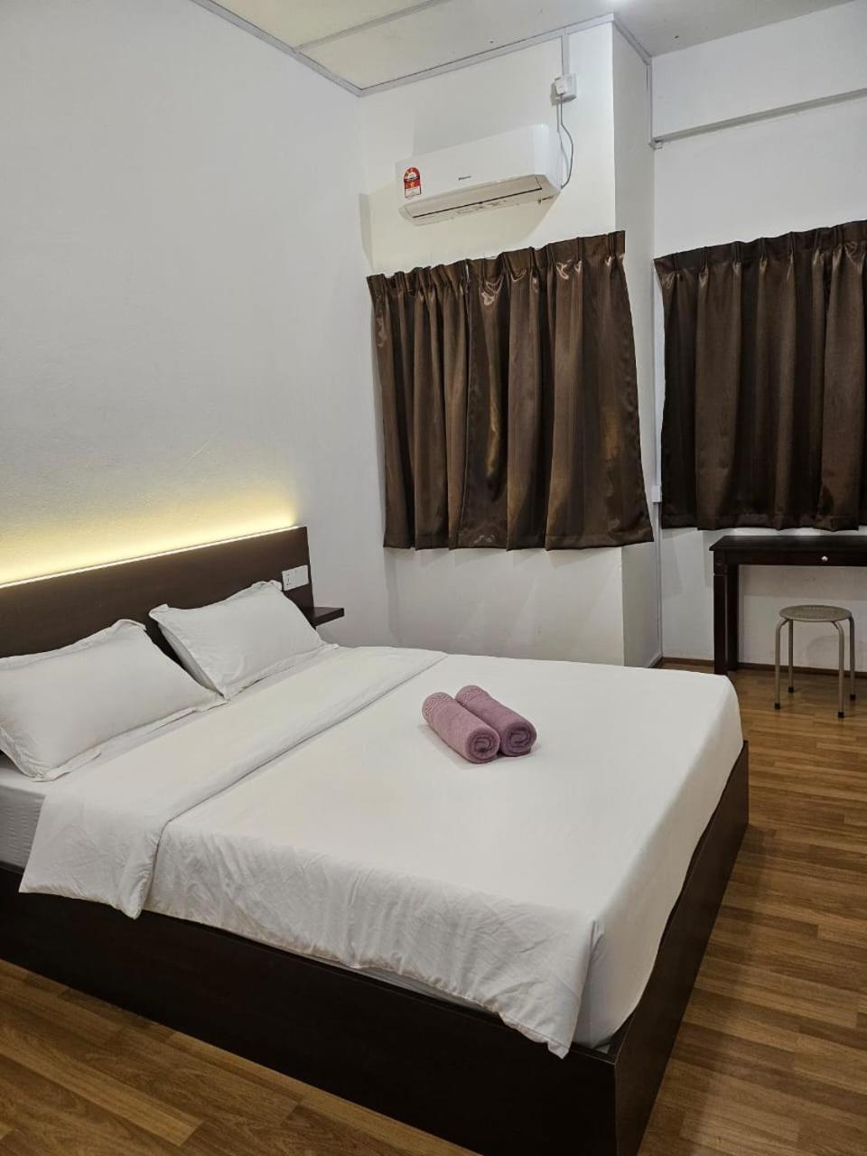 AeCOTEL Mingle Hostel