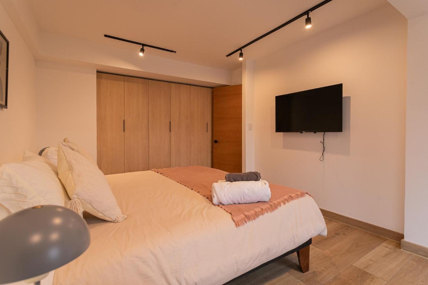 Confort y Estilo Depto 2D2B para 6 en Las Condes