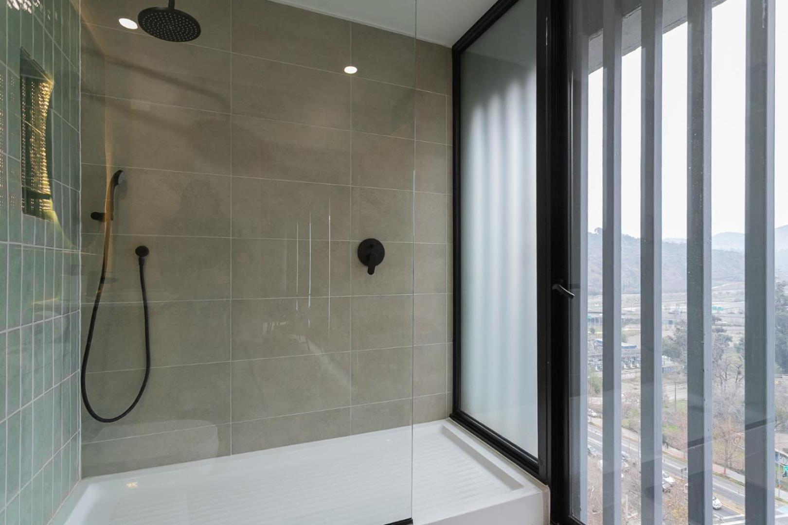 Confort y Estilo Depto 2D2B para 6 en Las Condes