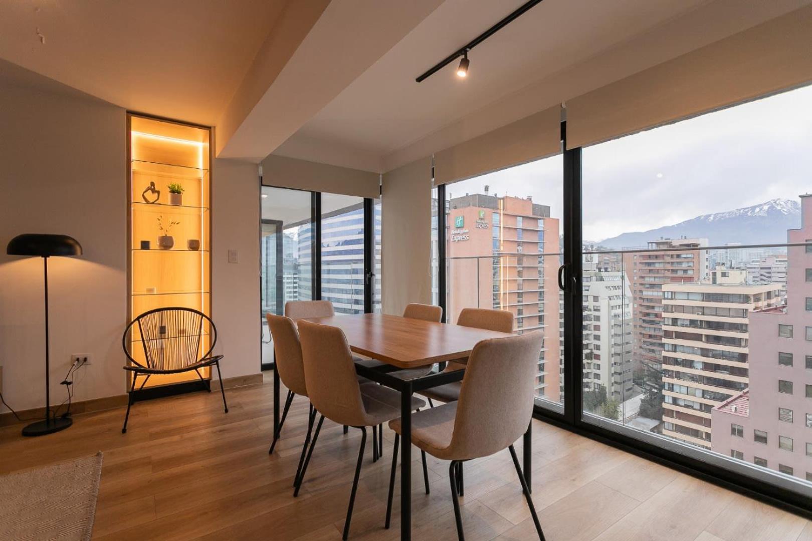 Confort y Estilo Depto 2D2B para 6 en Las Condes