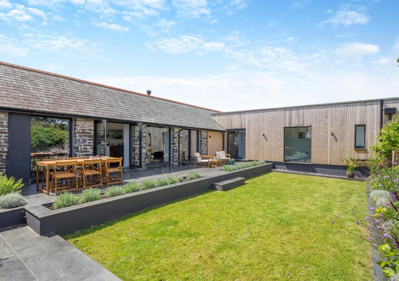 3 Bed in Hartland oc-w29797 view 2