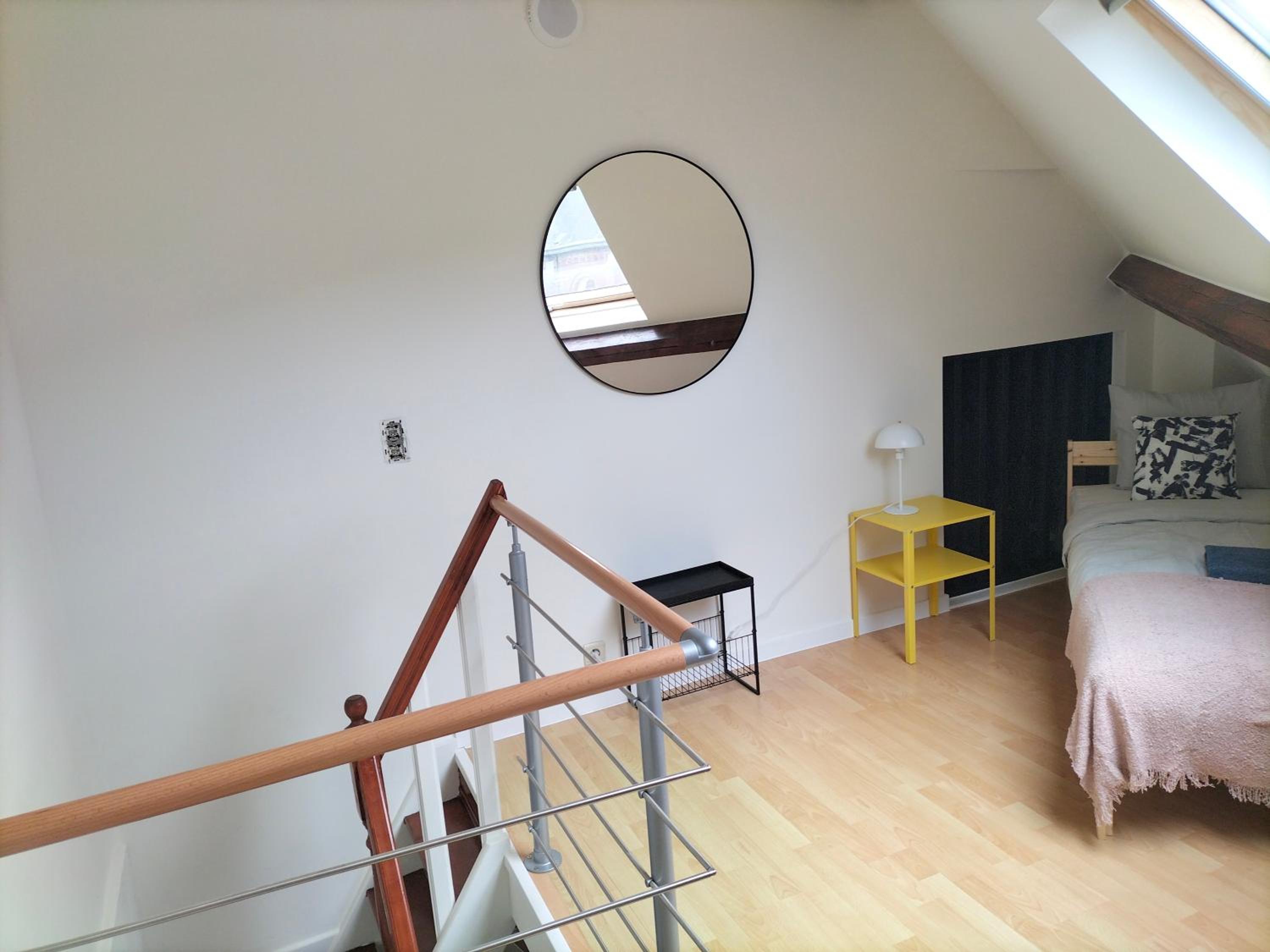 New Cozy Apartments In Porte de HAL