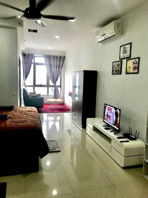 Cozy Shaftesbury High Floor King Bed & Wifi With Parkin Netflix 189 photo 3