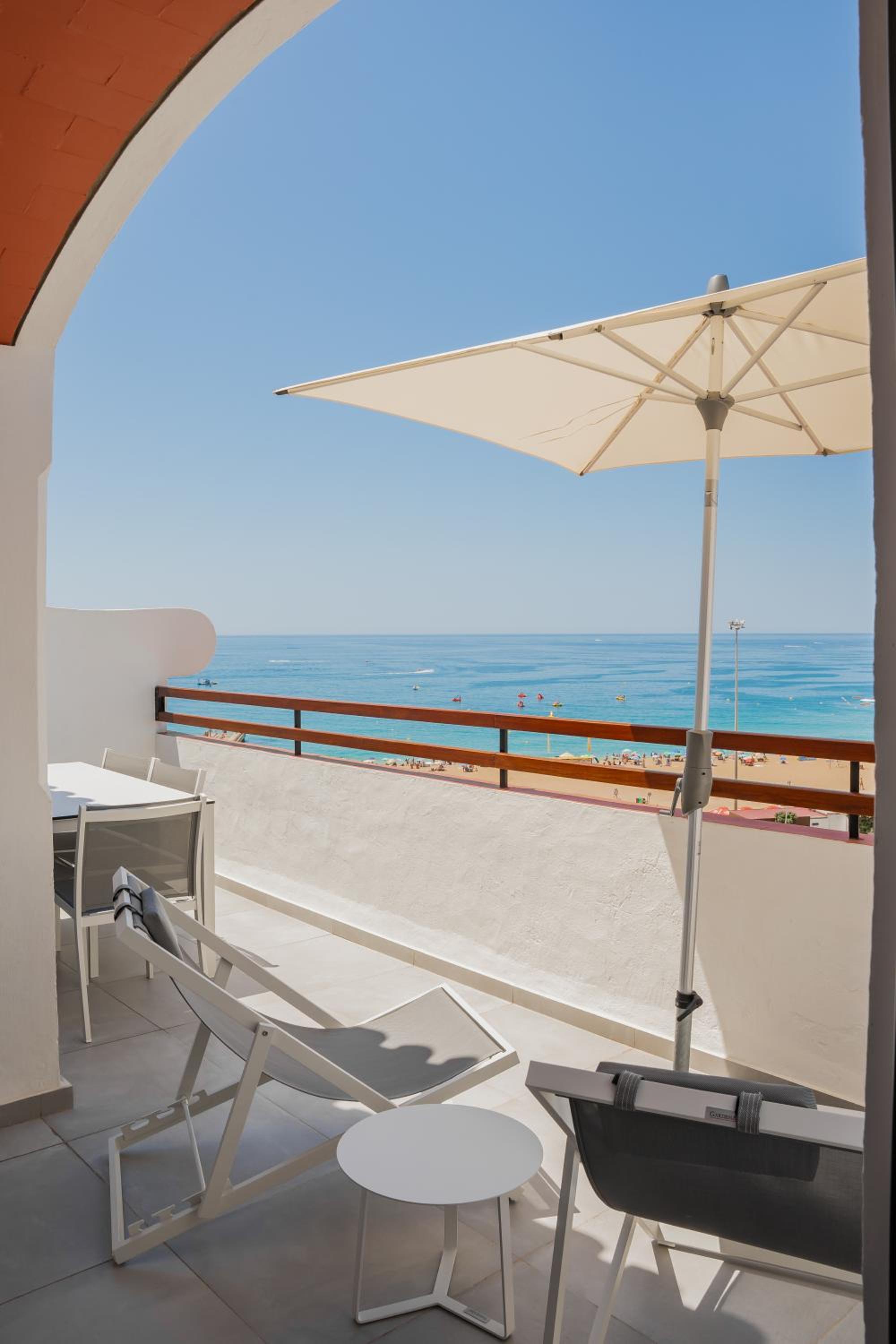 MUPA Apartments