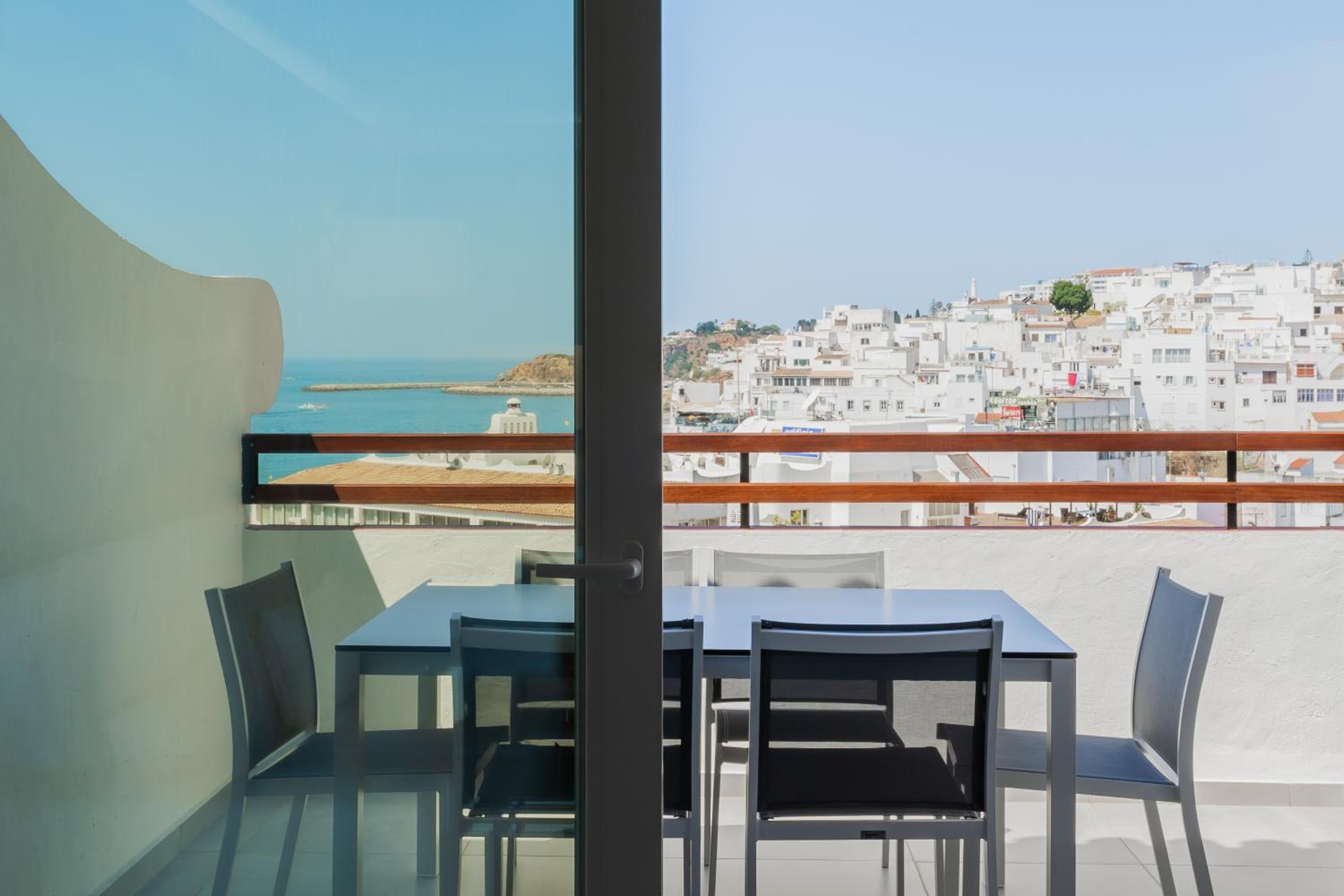MUPA Apartments