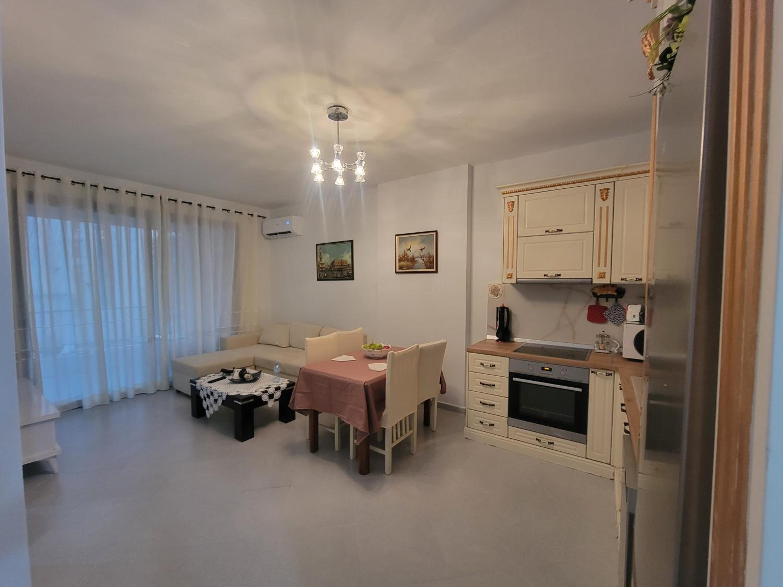 Henri's Apartments Vlore