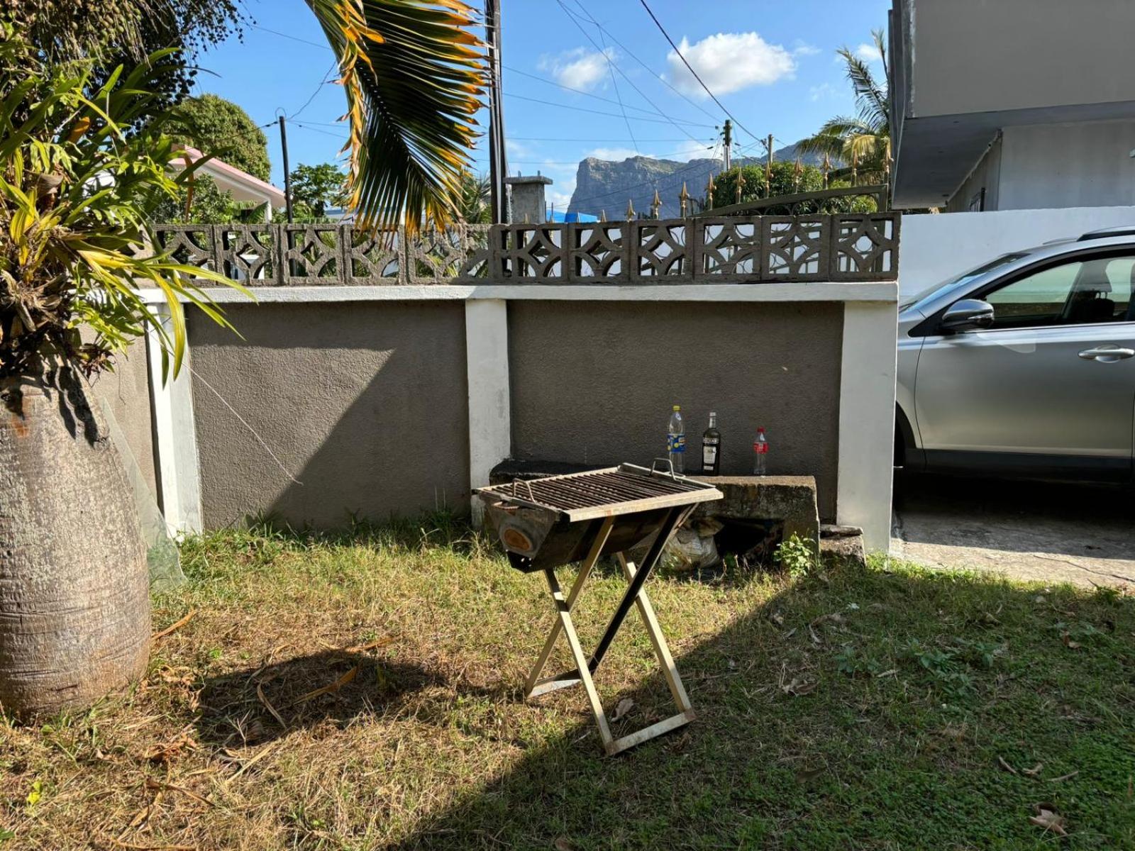 Manjoola abode