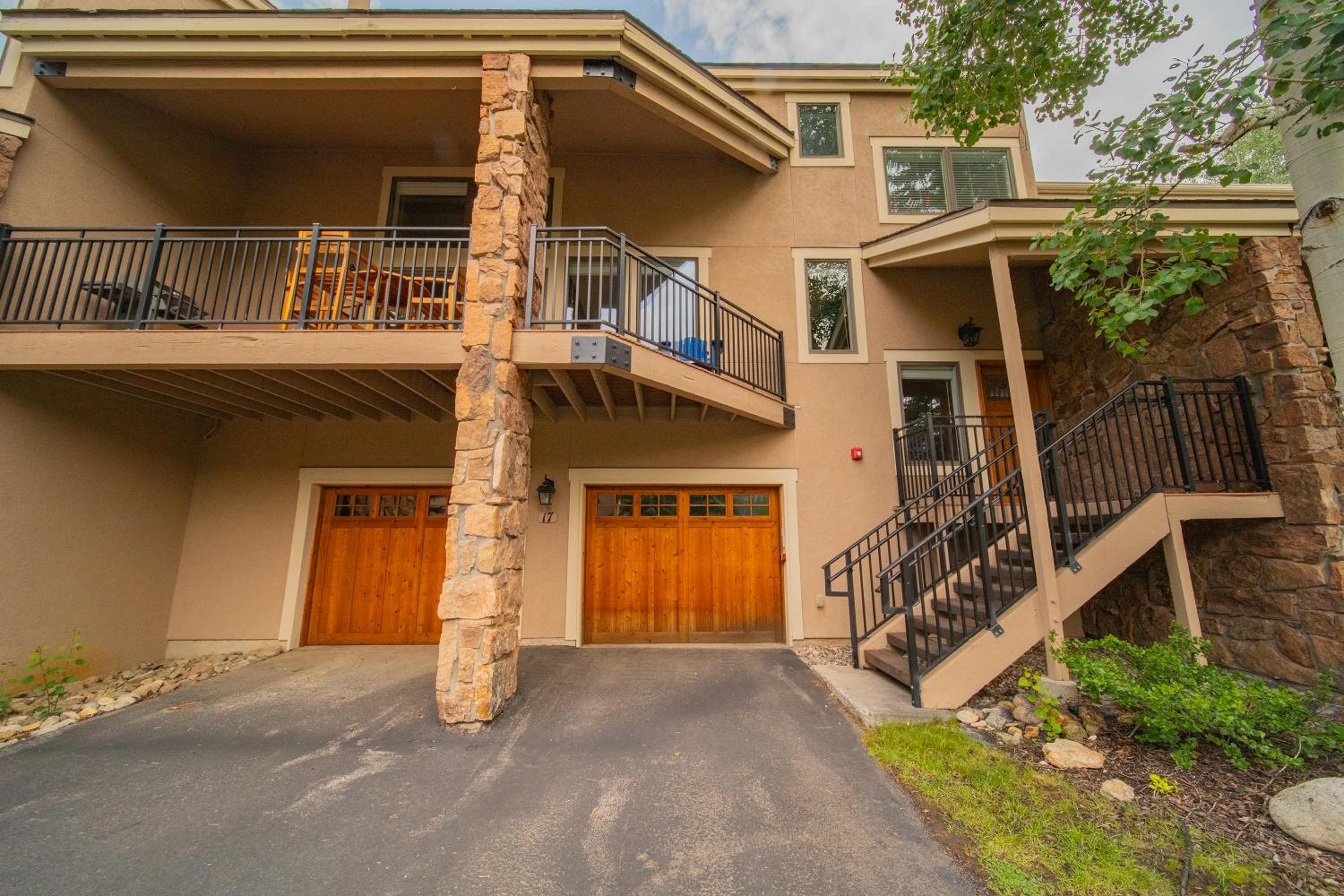Enclave 17 by SummitCove Lodging