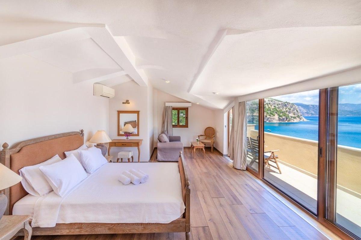 Amos, Villa Florya