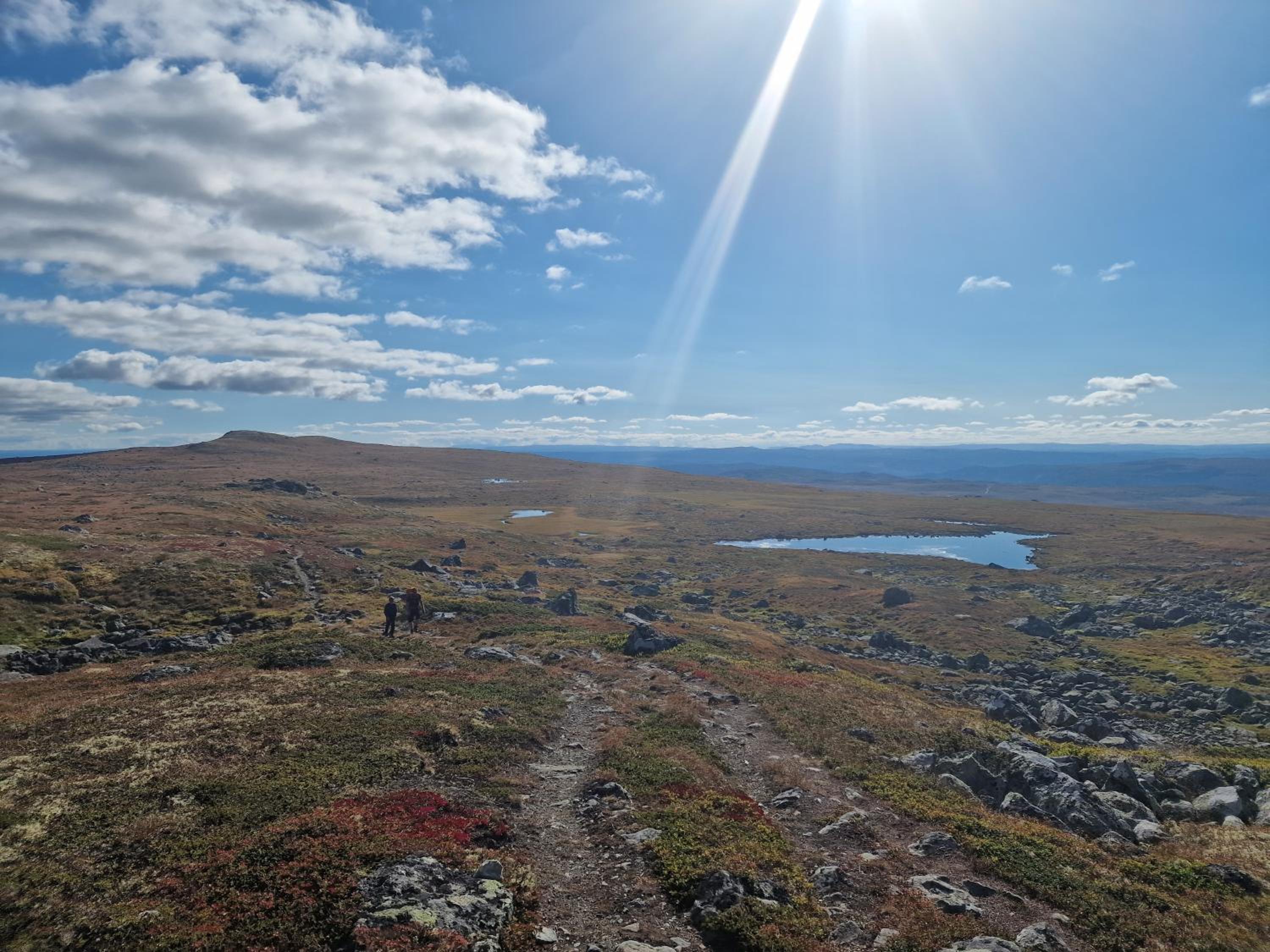 Stor og moderne hytte med panoramautsikt view 4