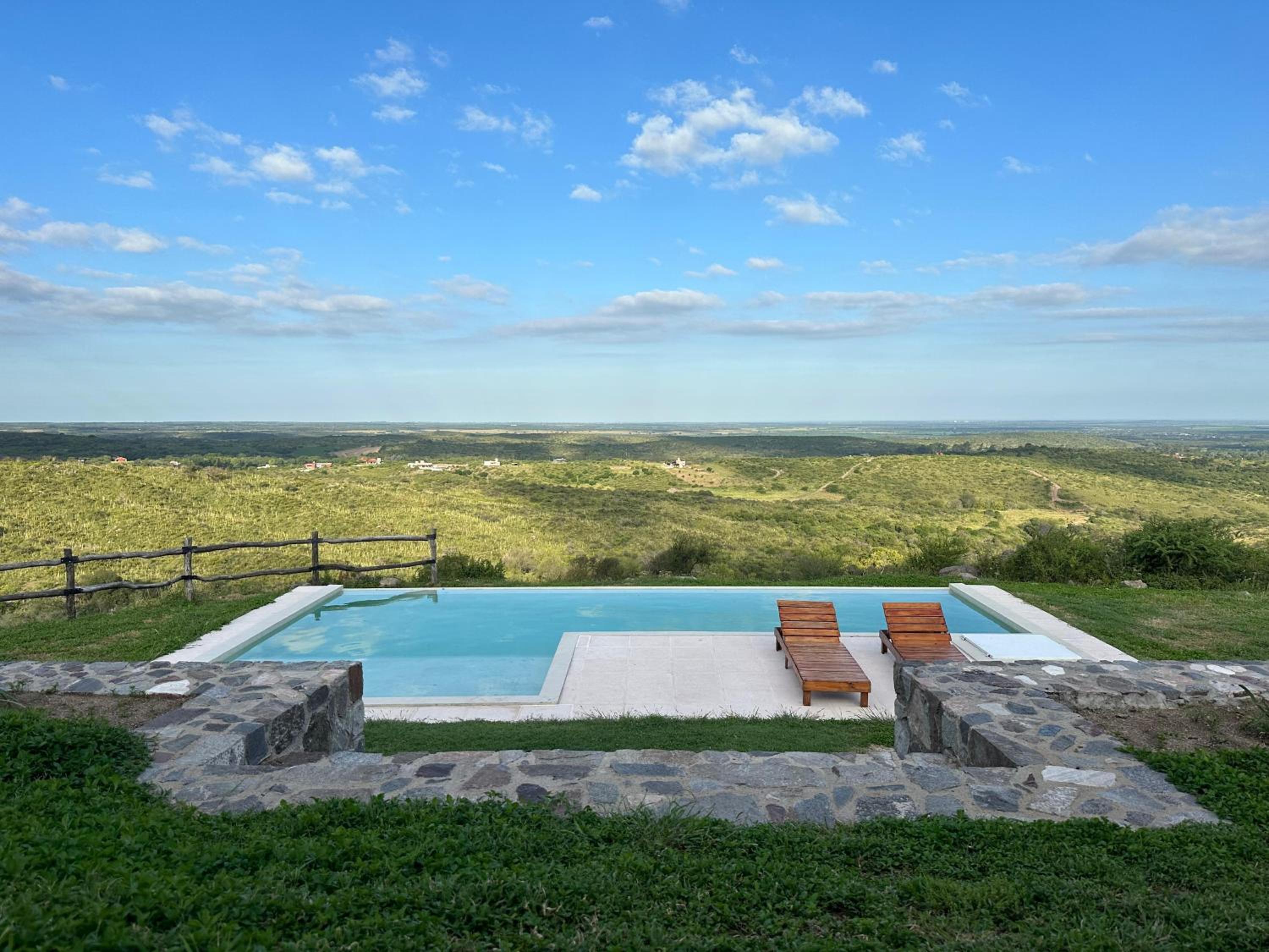Sierras de Córdoba Ascochinga casa en B cerrado