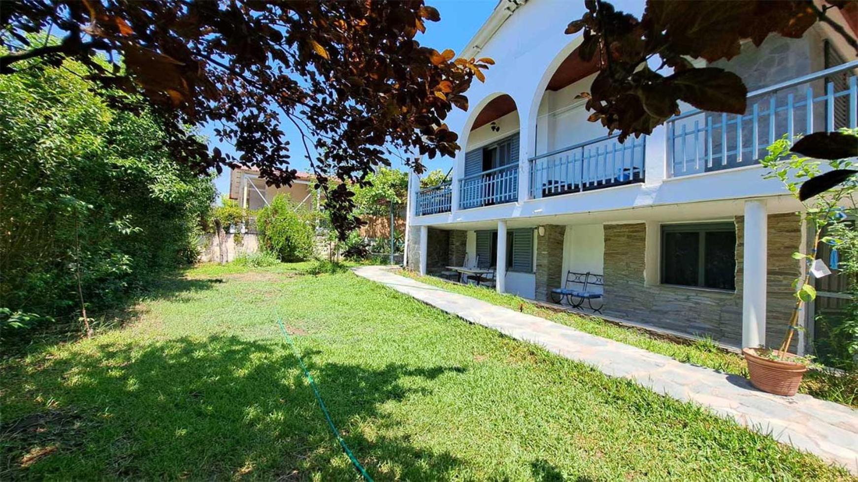 Seahorse rural villa