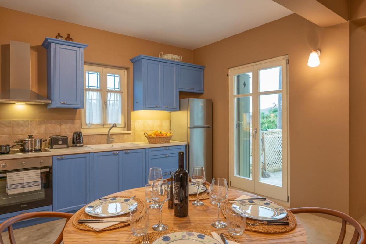 Kyparissia Aries Stone Maisonette, Panoramic Views