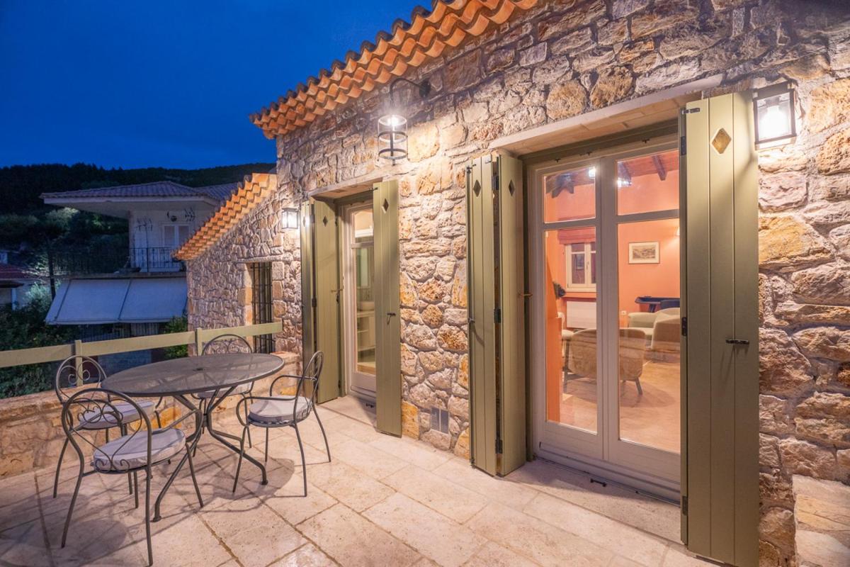 Kyparissia Aries Stone Maisonette, Panoramic Views