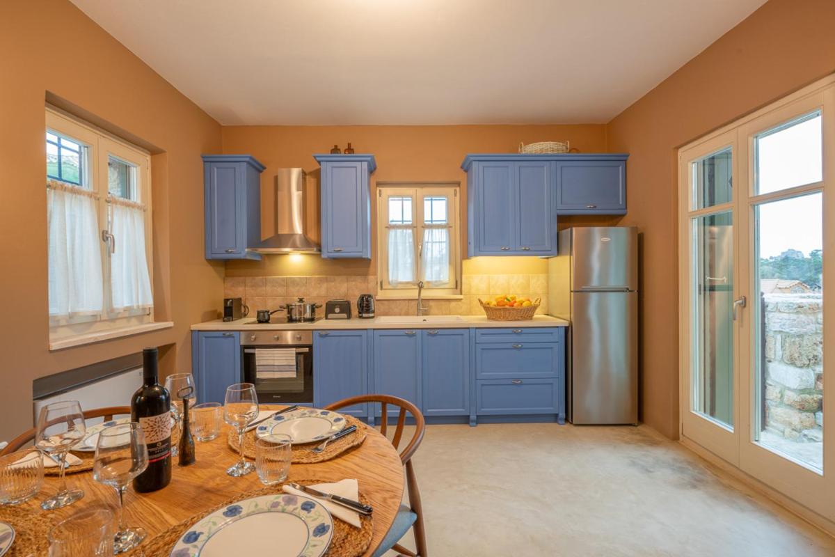 Kyparissia Aries Stone Maisonette, Panoramic Views