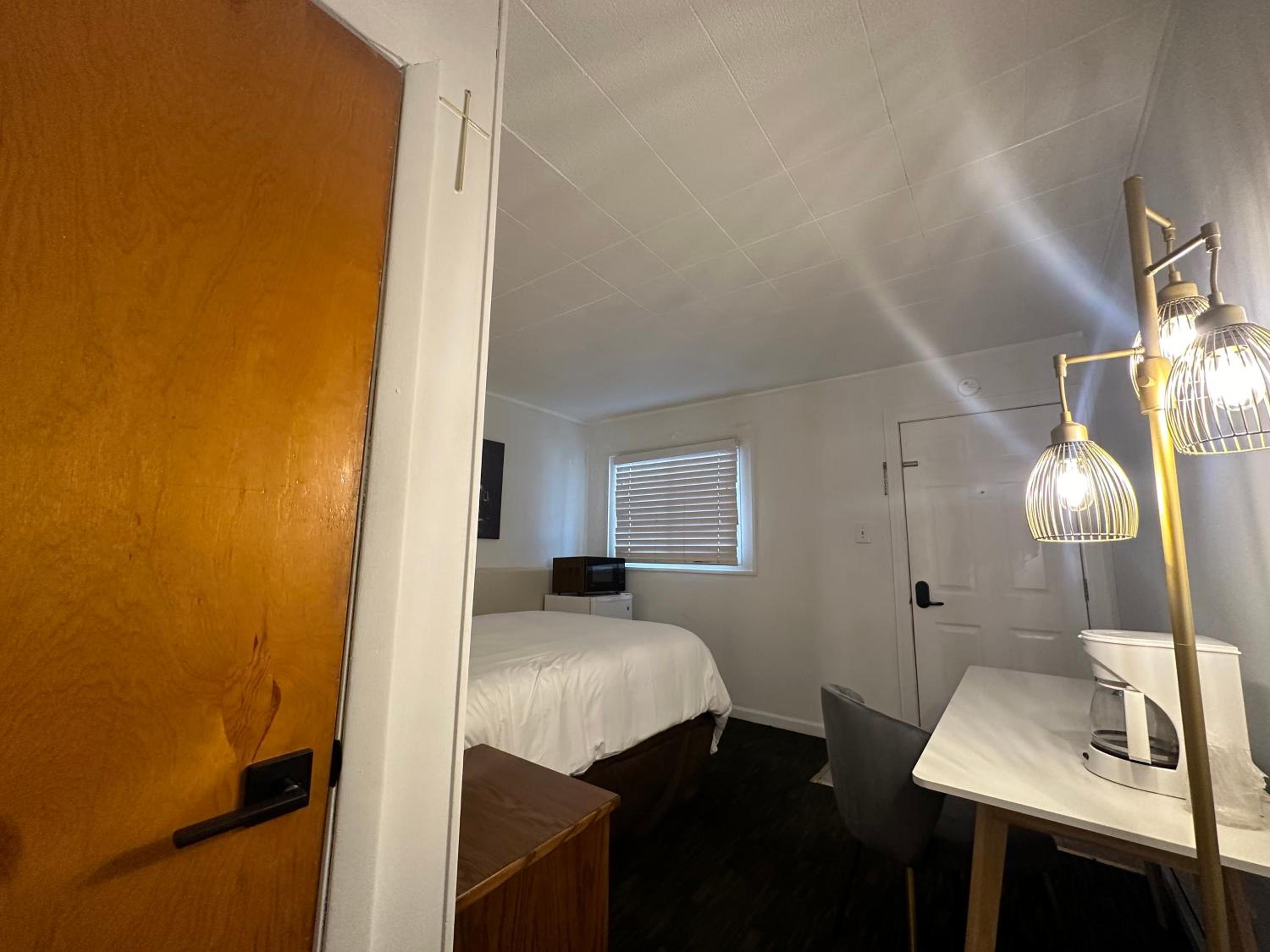 Grand Central Motel view 2