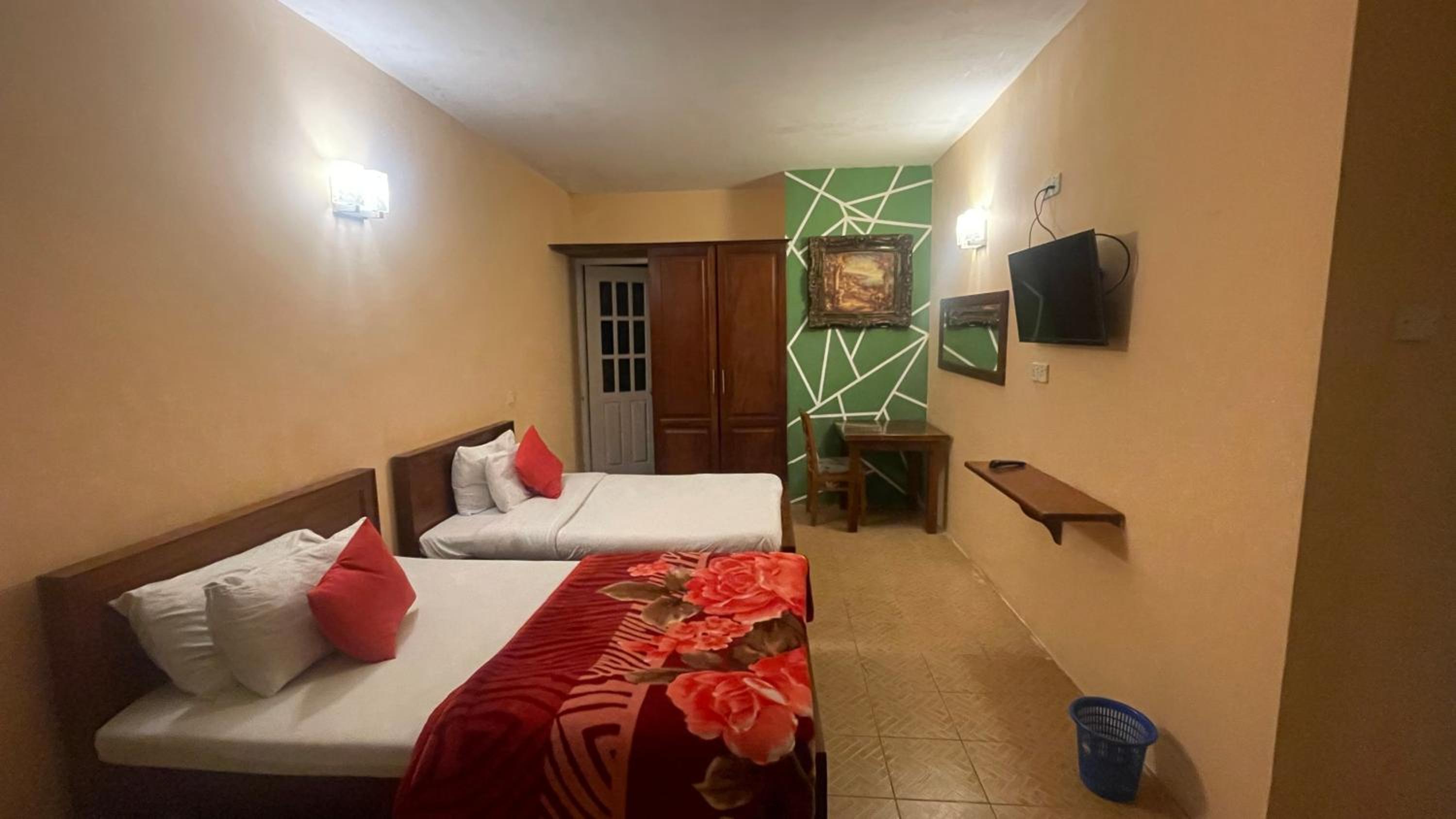 Maha Royal Hotel