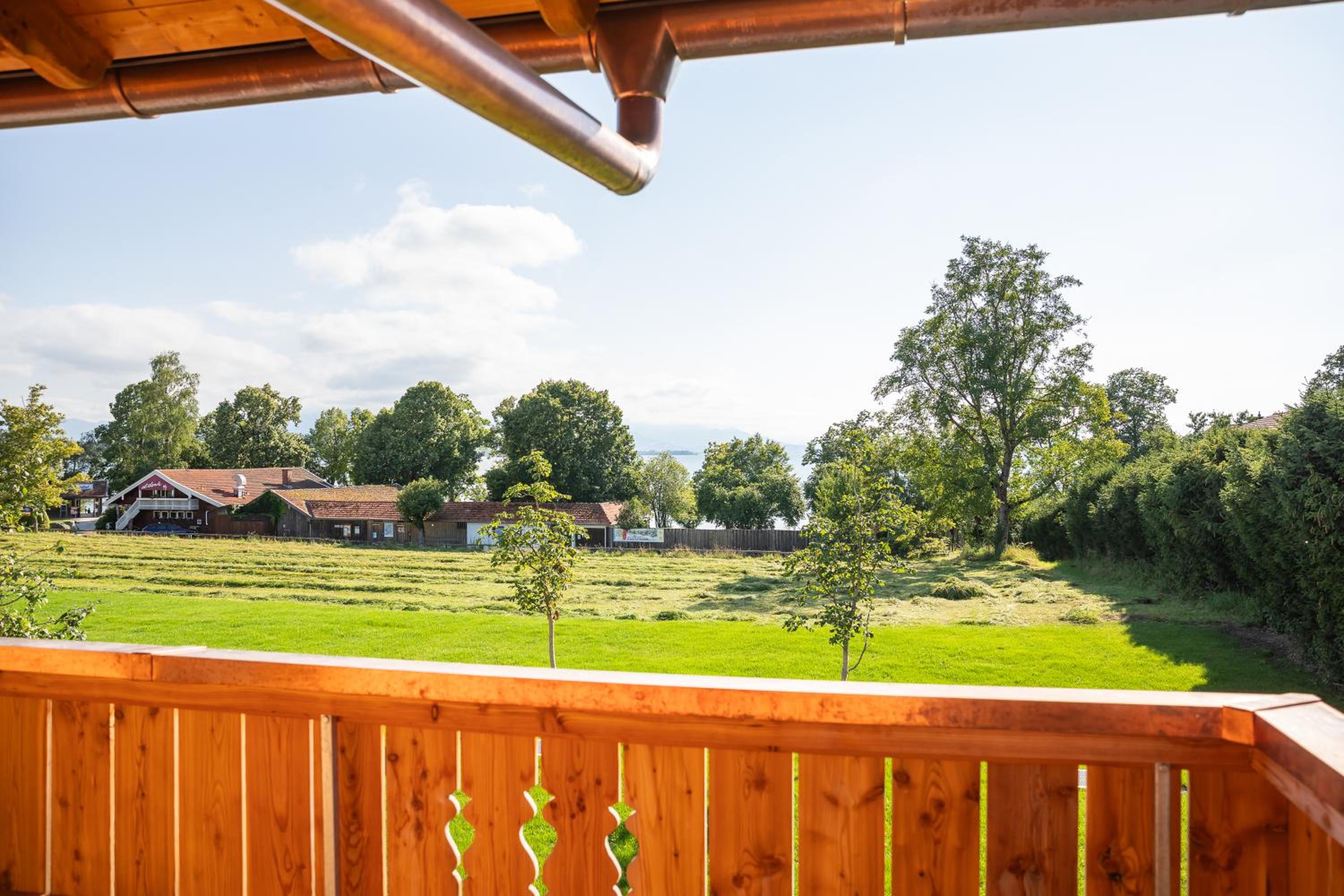 Graf Chiemo Suites - direkt am Chiemsee mit separatem Seezugang