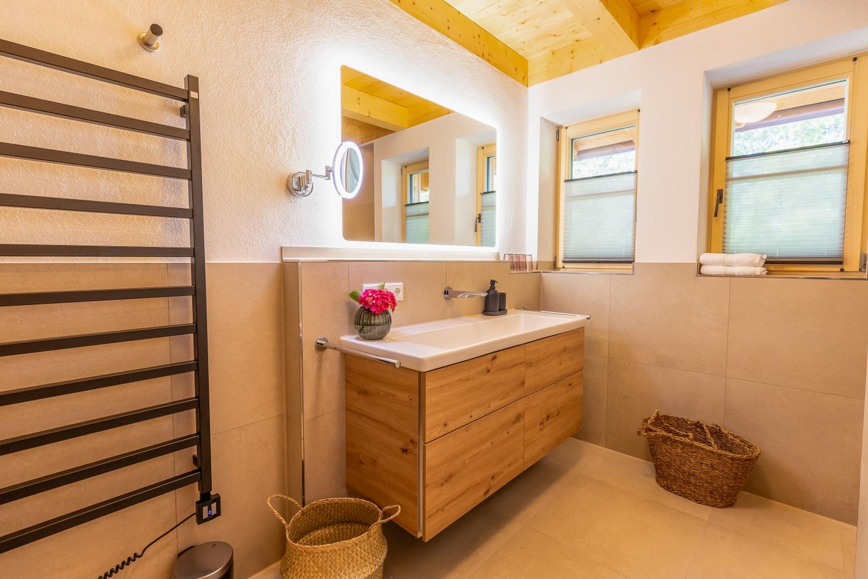 Graf Chiemo Suites - direkt am Chiemsee mit separatem Seezugang