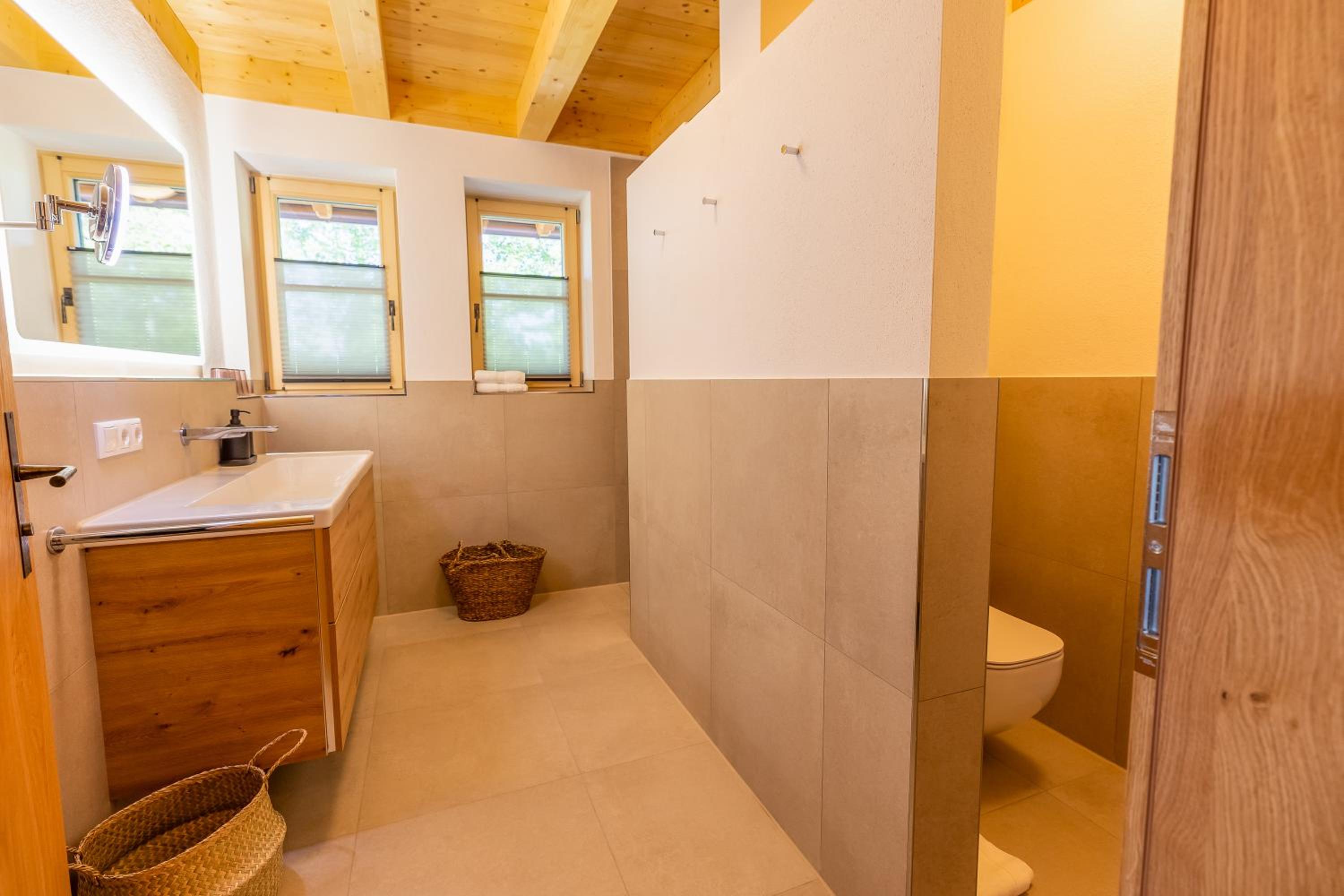 Graf Chiemo Suites - direkt am Chiemsee mit separatem Seezugang