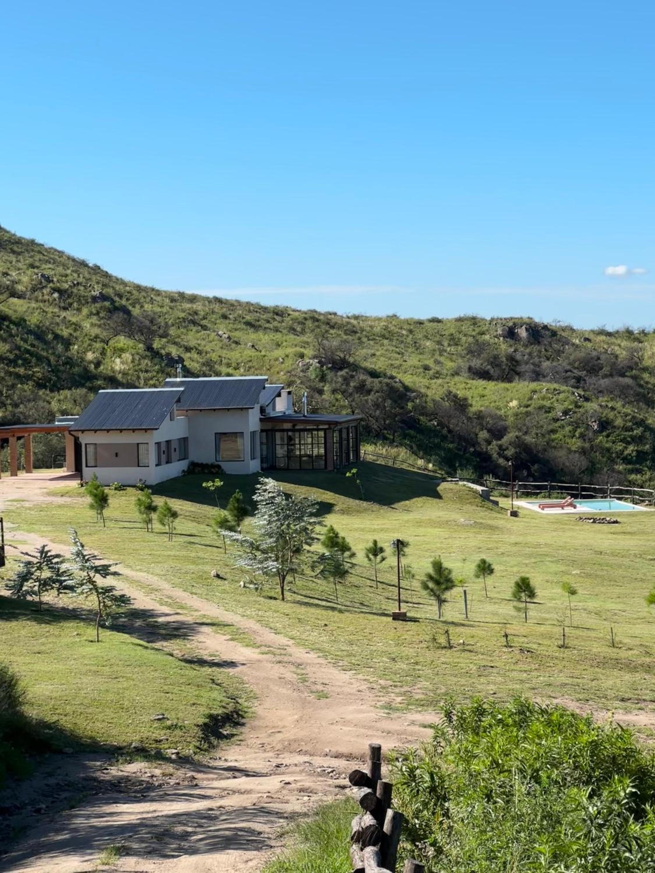 Sierras de Córdoba Ascochinga casa en B cerrado