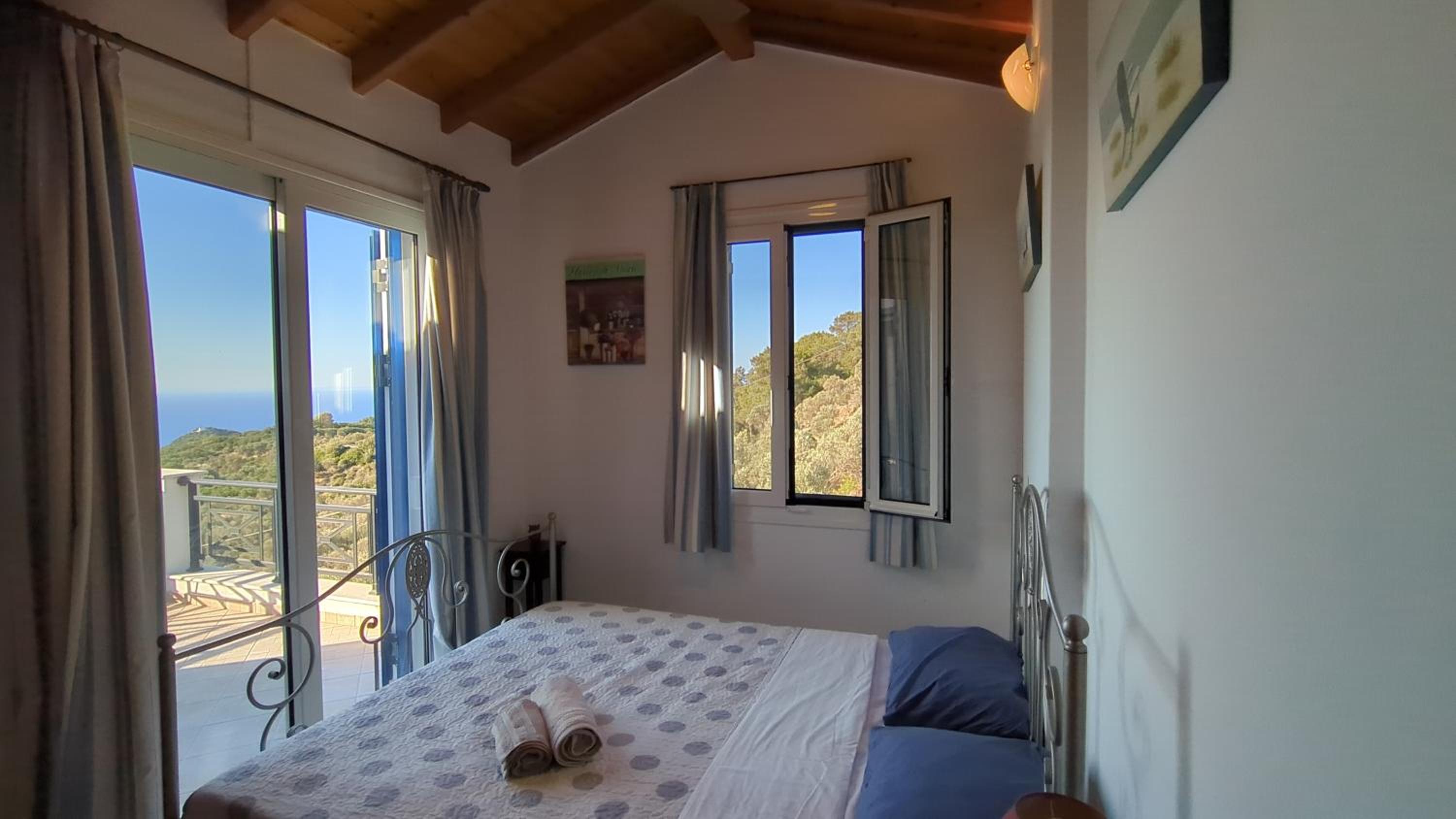 Villa Luna Home view 4