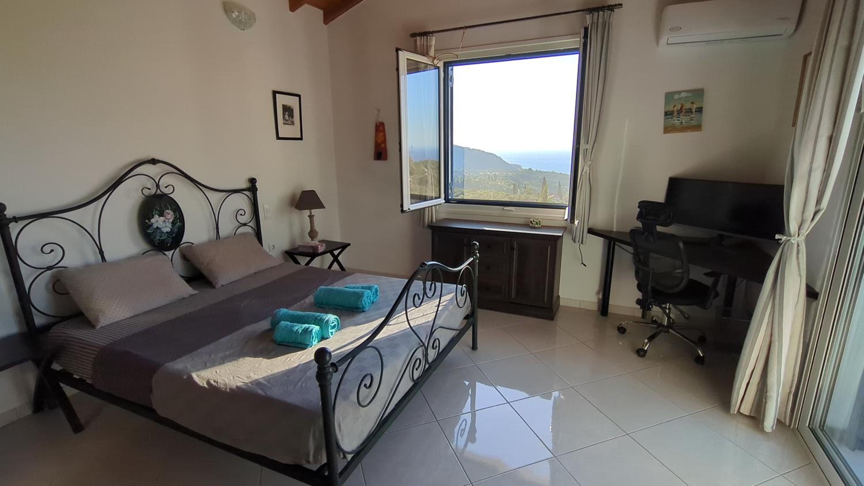 Villa Luna Home view 3