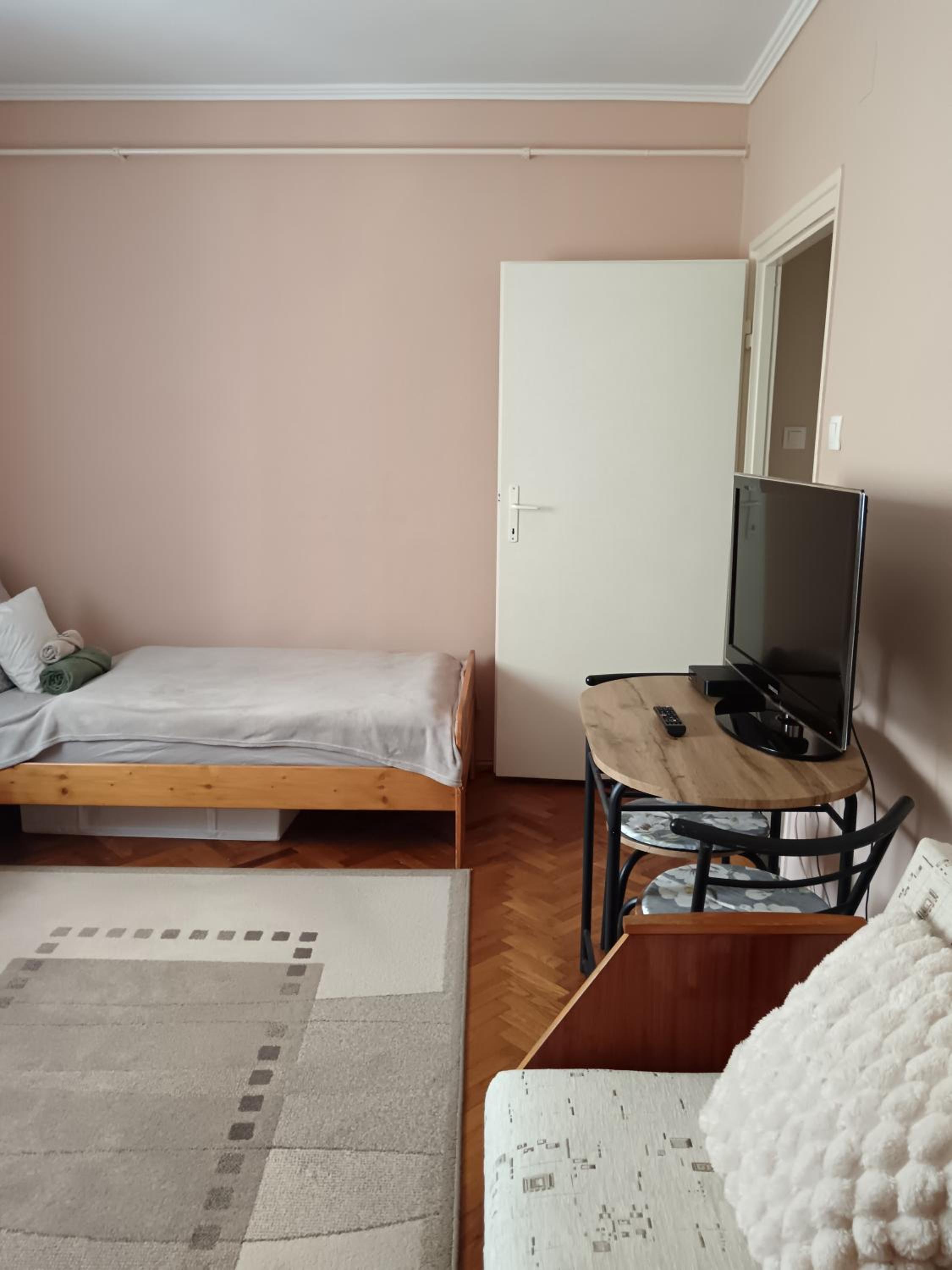 Tulipán Apartman