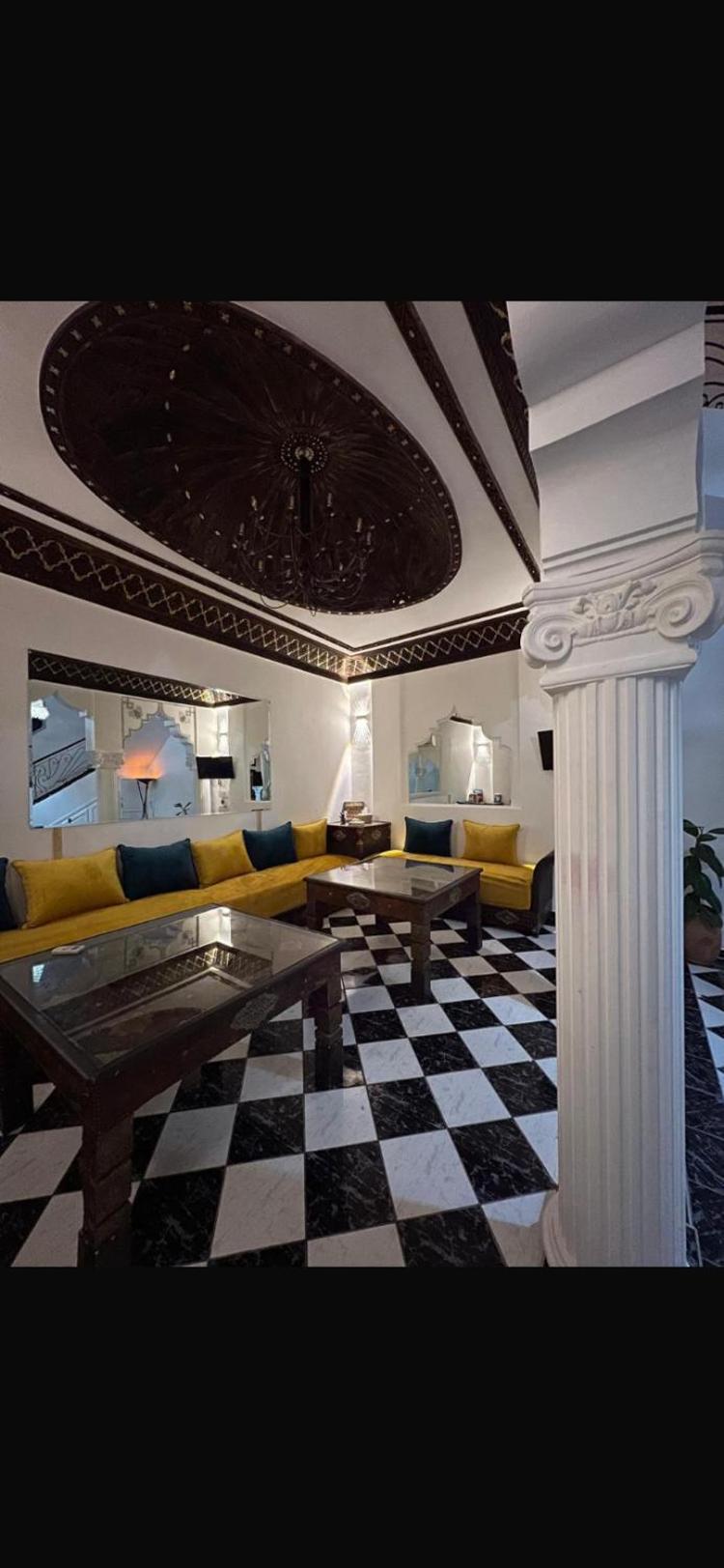 lounge