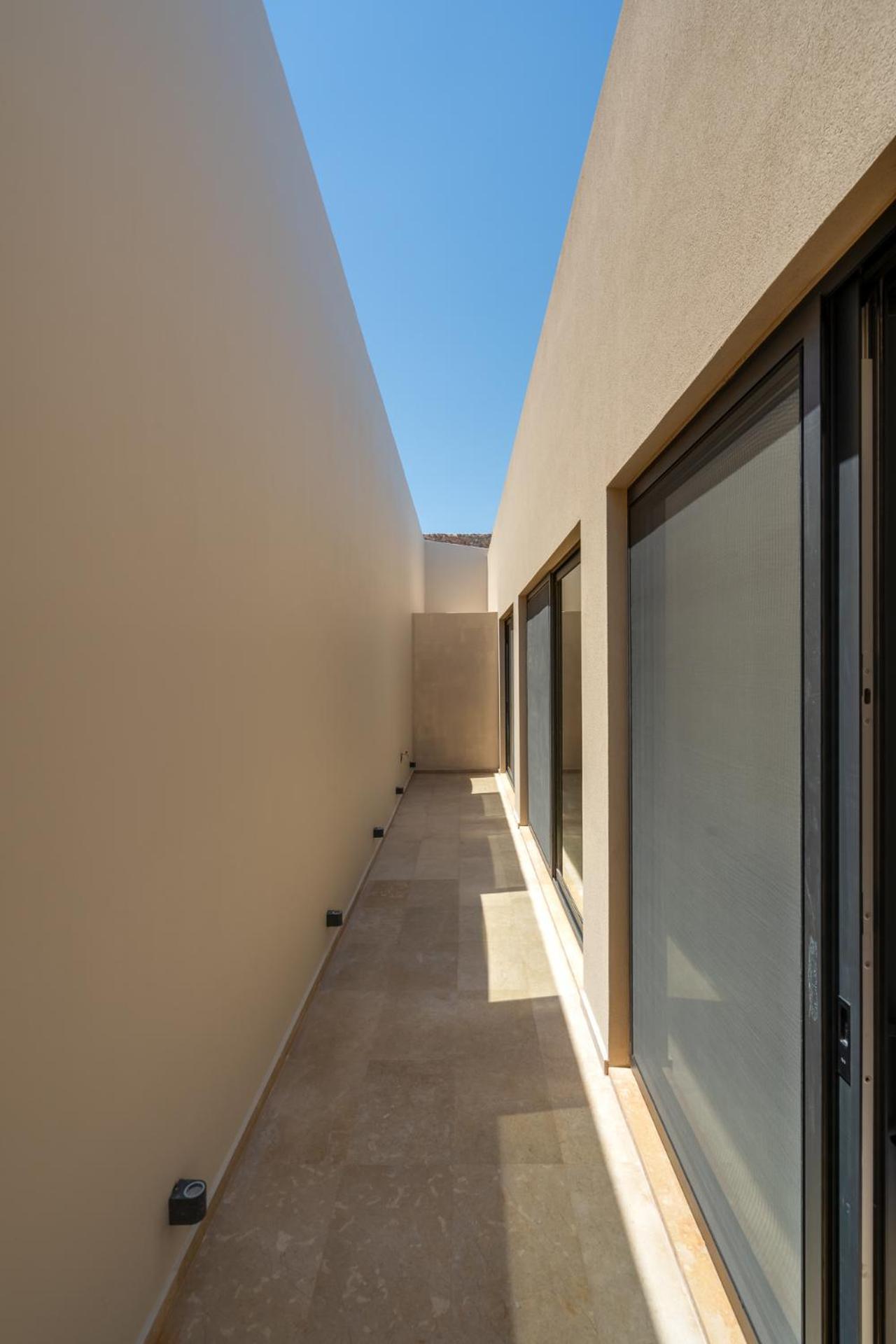 ARion Aesthesis Villa Fire Pit & Heated Pool