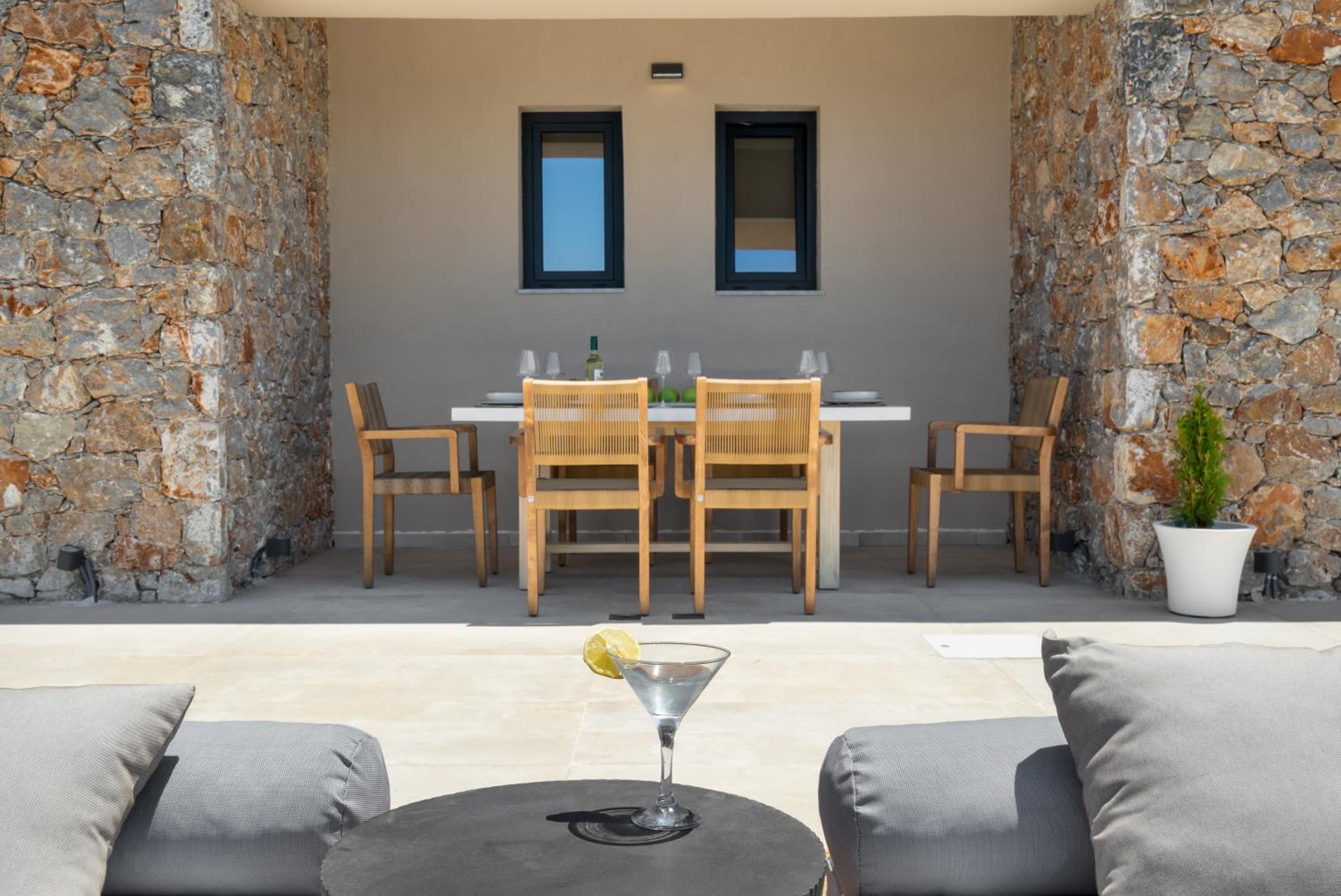 ARion Aesthesis Villa Fire Pit & Heated Pool