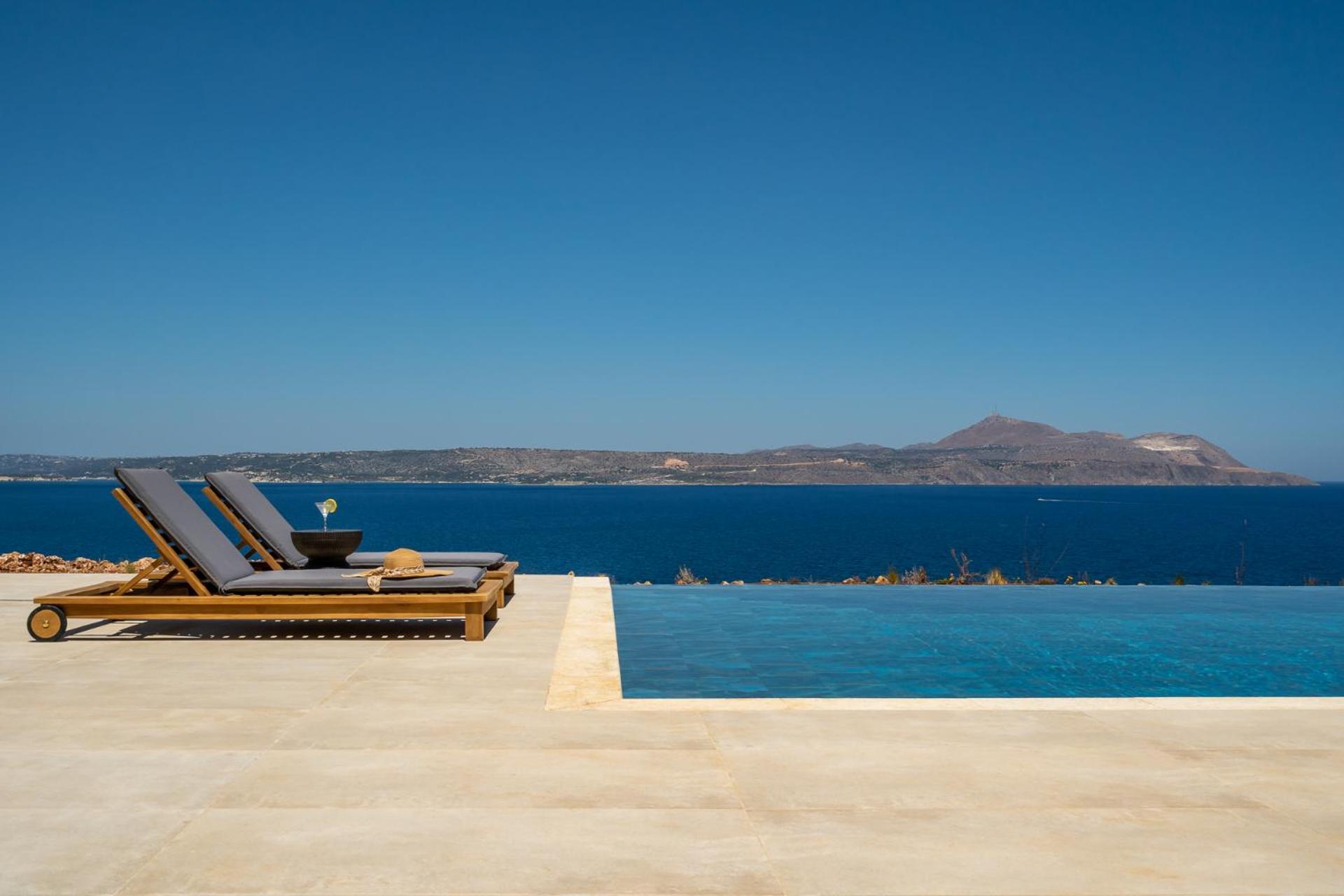 ARion Aesthesis Villa Fire Pit & Heated Pool