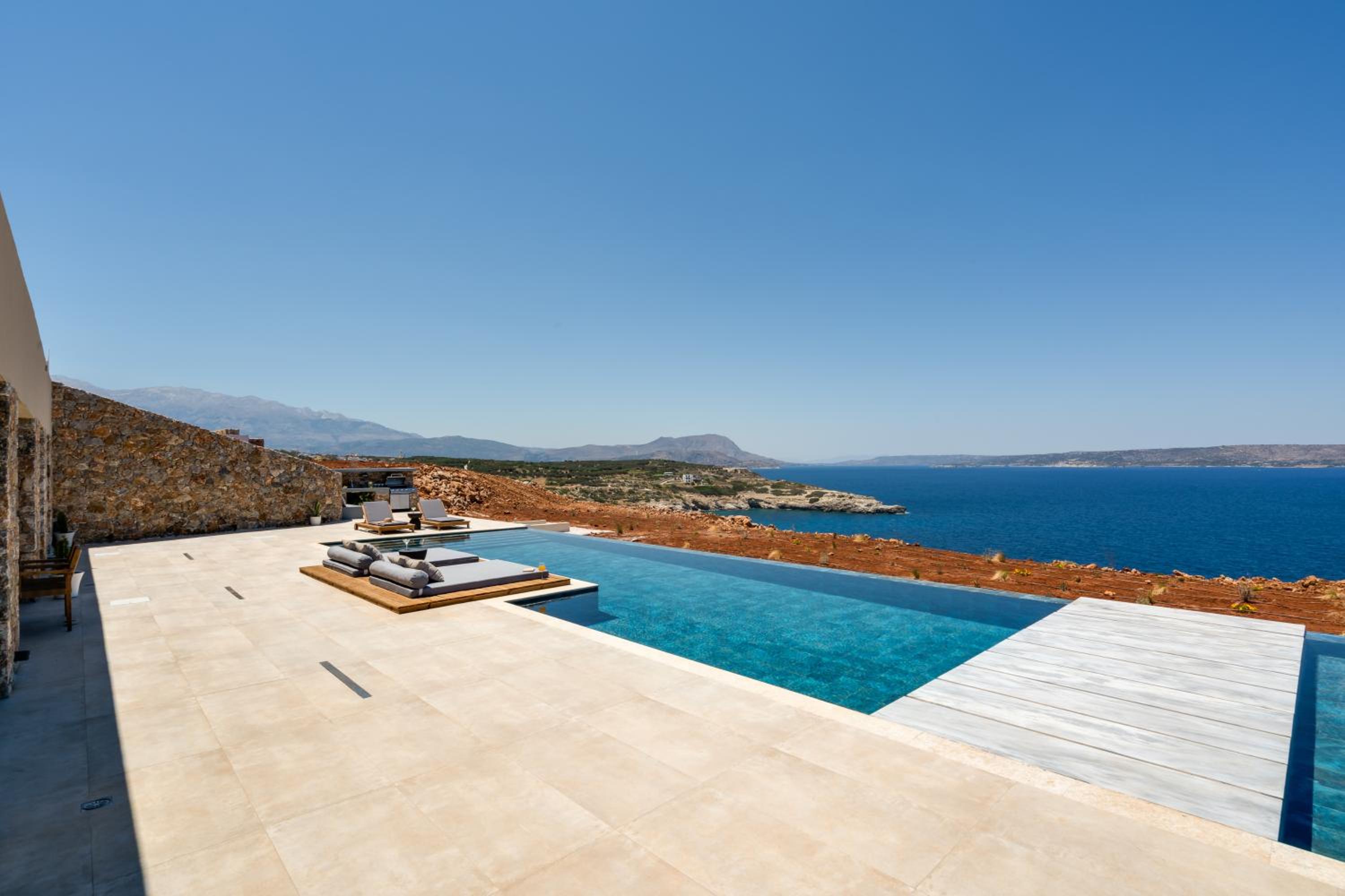 ARion Aesthesis Villa Fire Pit & Heated Pool