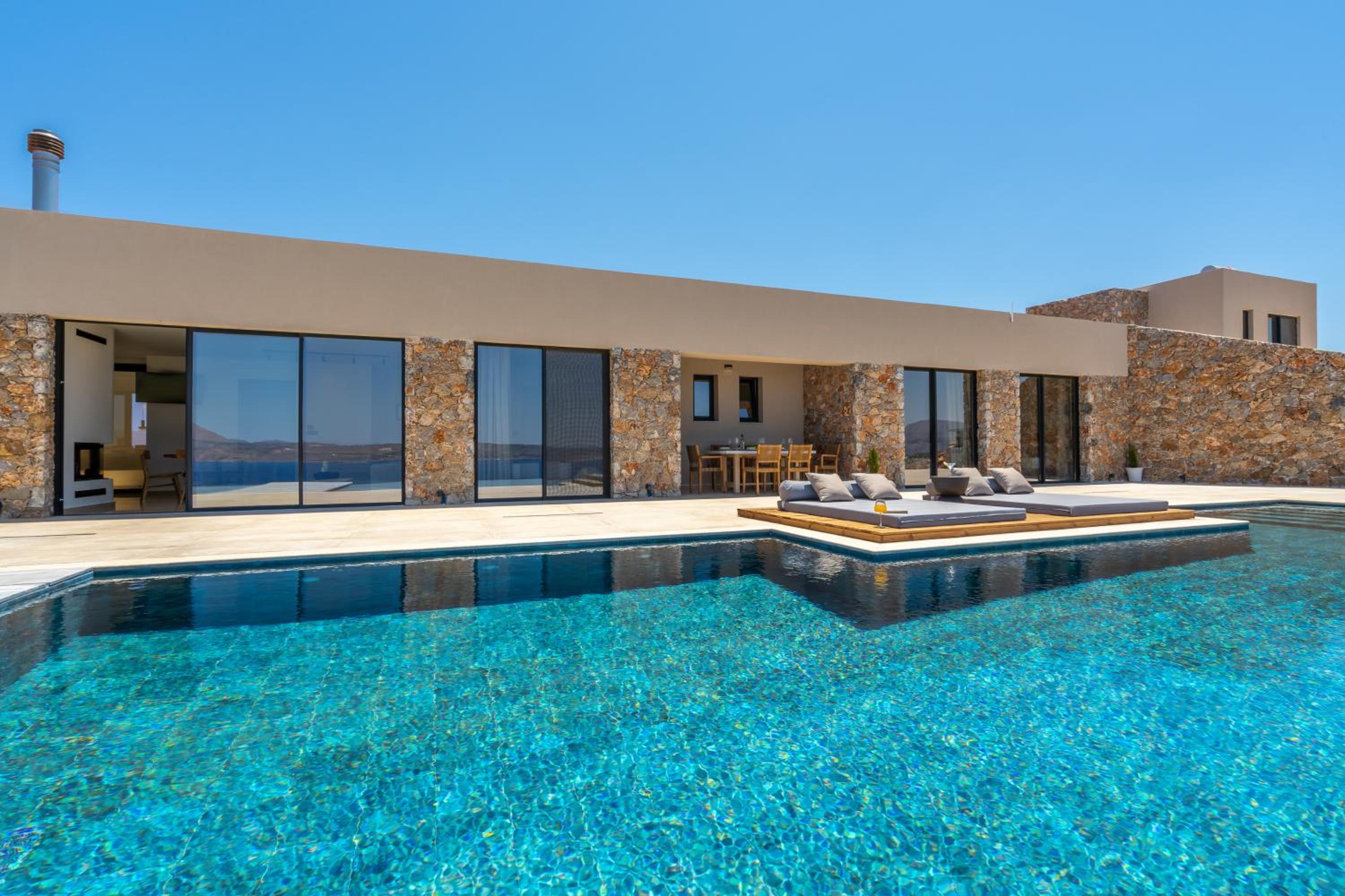 ARion Aesthesis Villa Fire Pit & Heated Pool