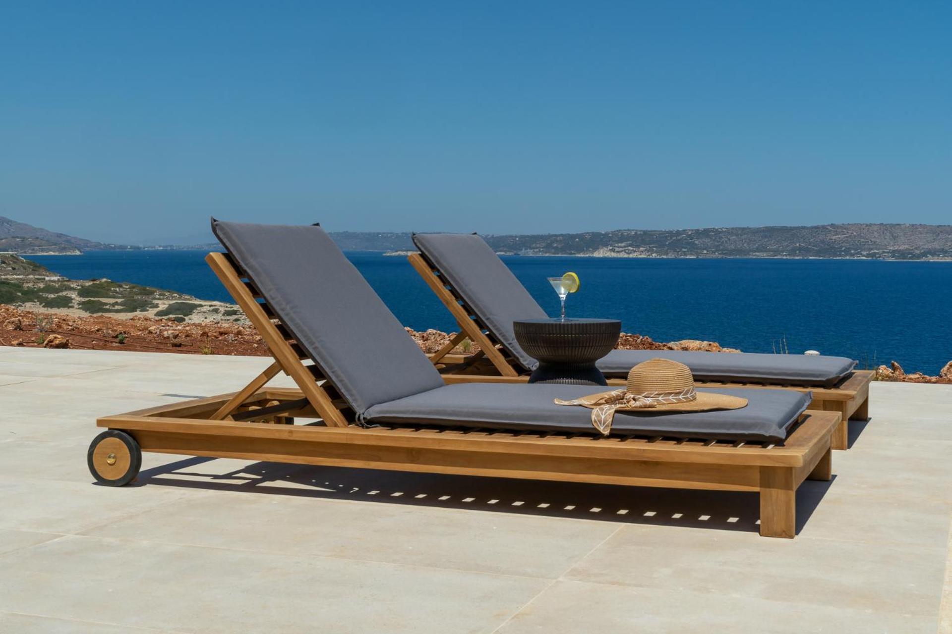 ARion Aesthesis Villa Fire Pit & Heated Pool