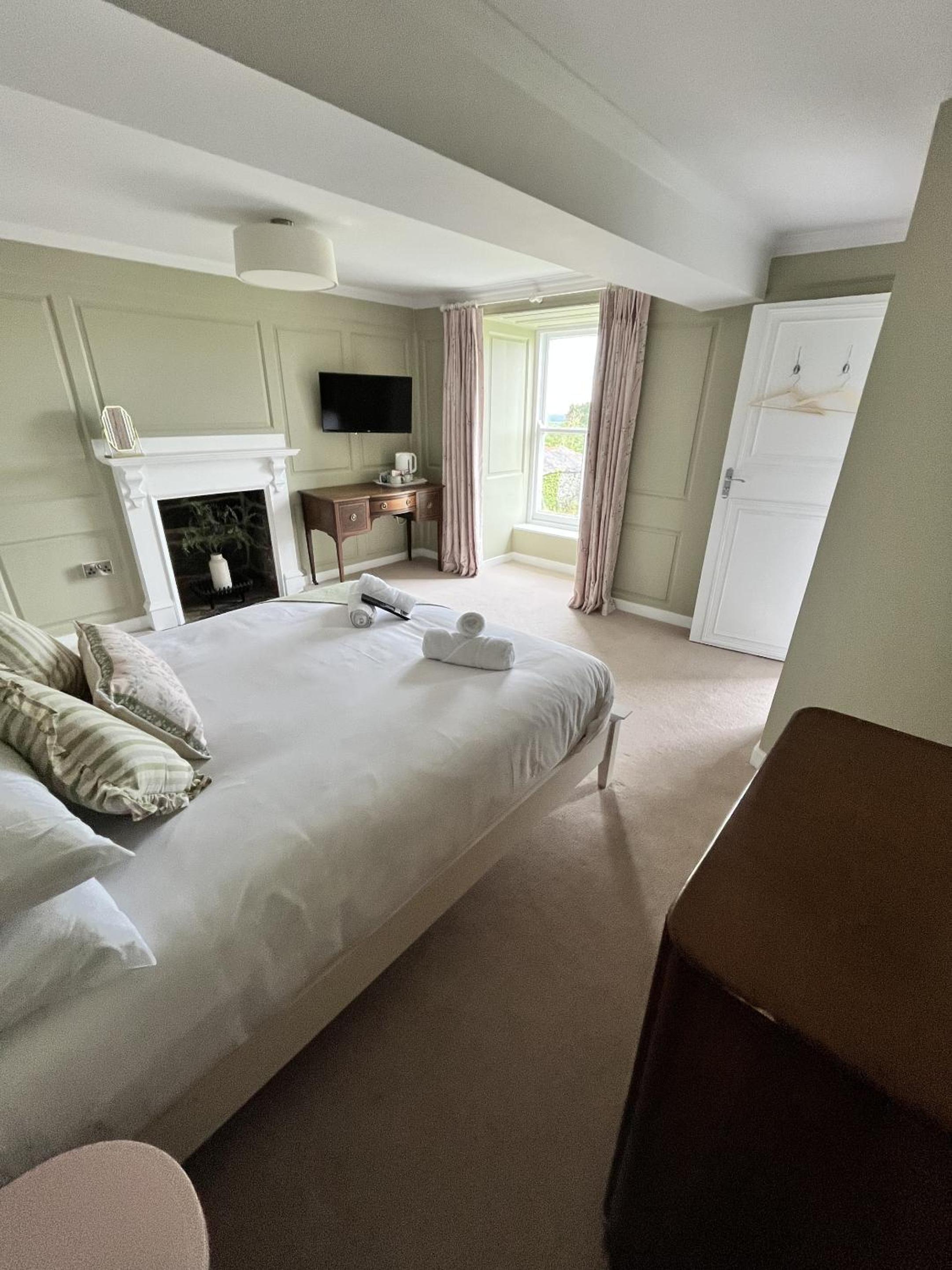 Maes Y Neuadd Country House