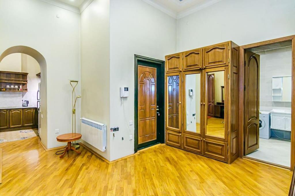 Amazing Apartment in Targovu