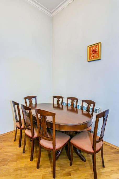 Amazing Apartment in Targovu