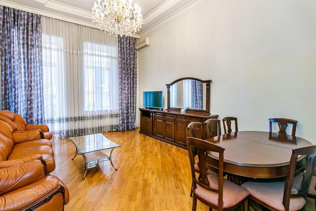 Amazing Apartment in Targovu