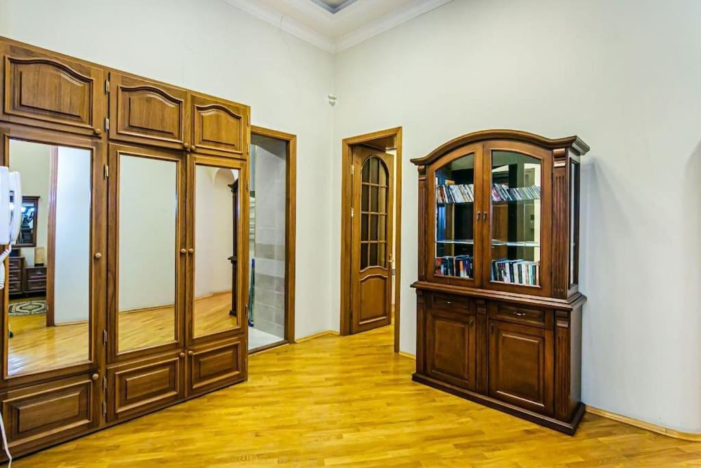 Amazing Apartment in Targovu