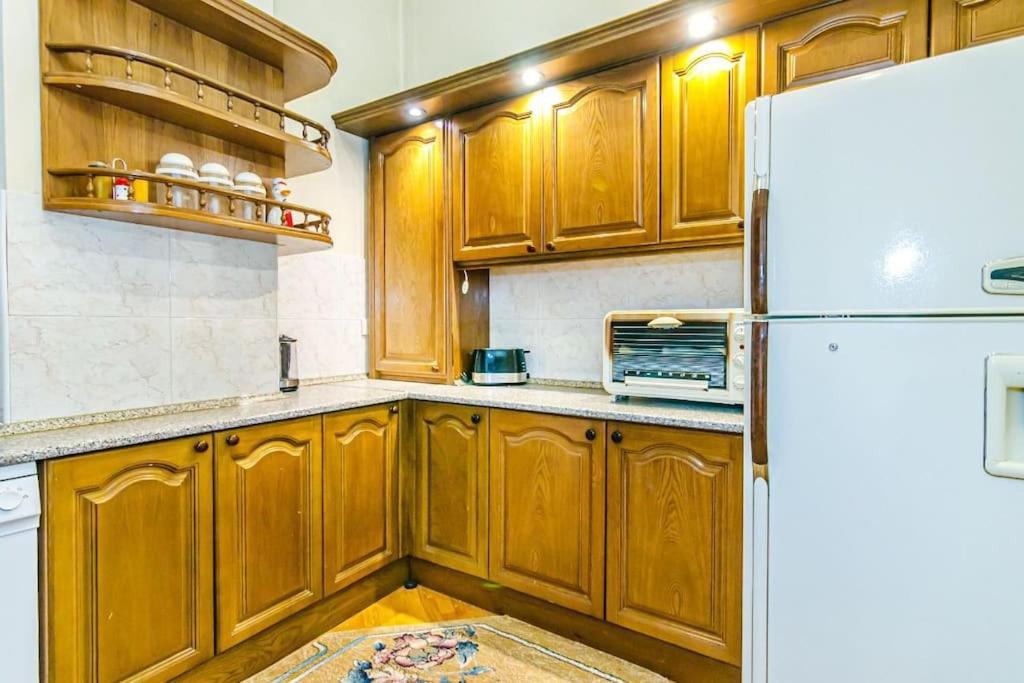 Amazing Apartment in Targovu