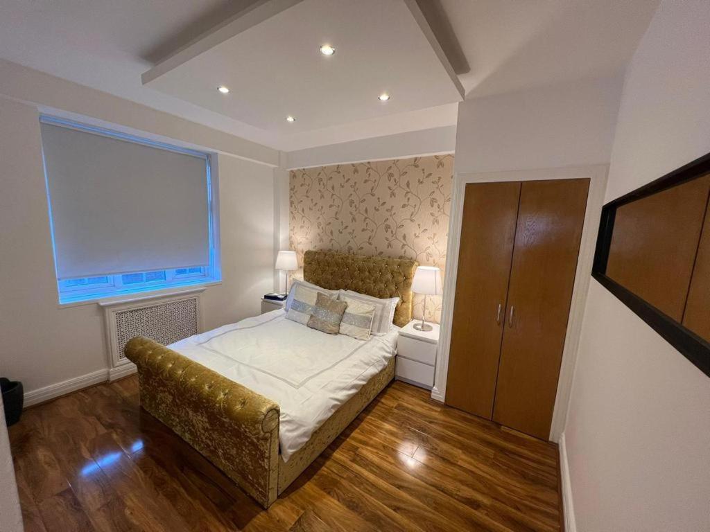 Knightsbridge Luxurious Residence - Facing Harrods