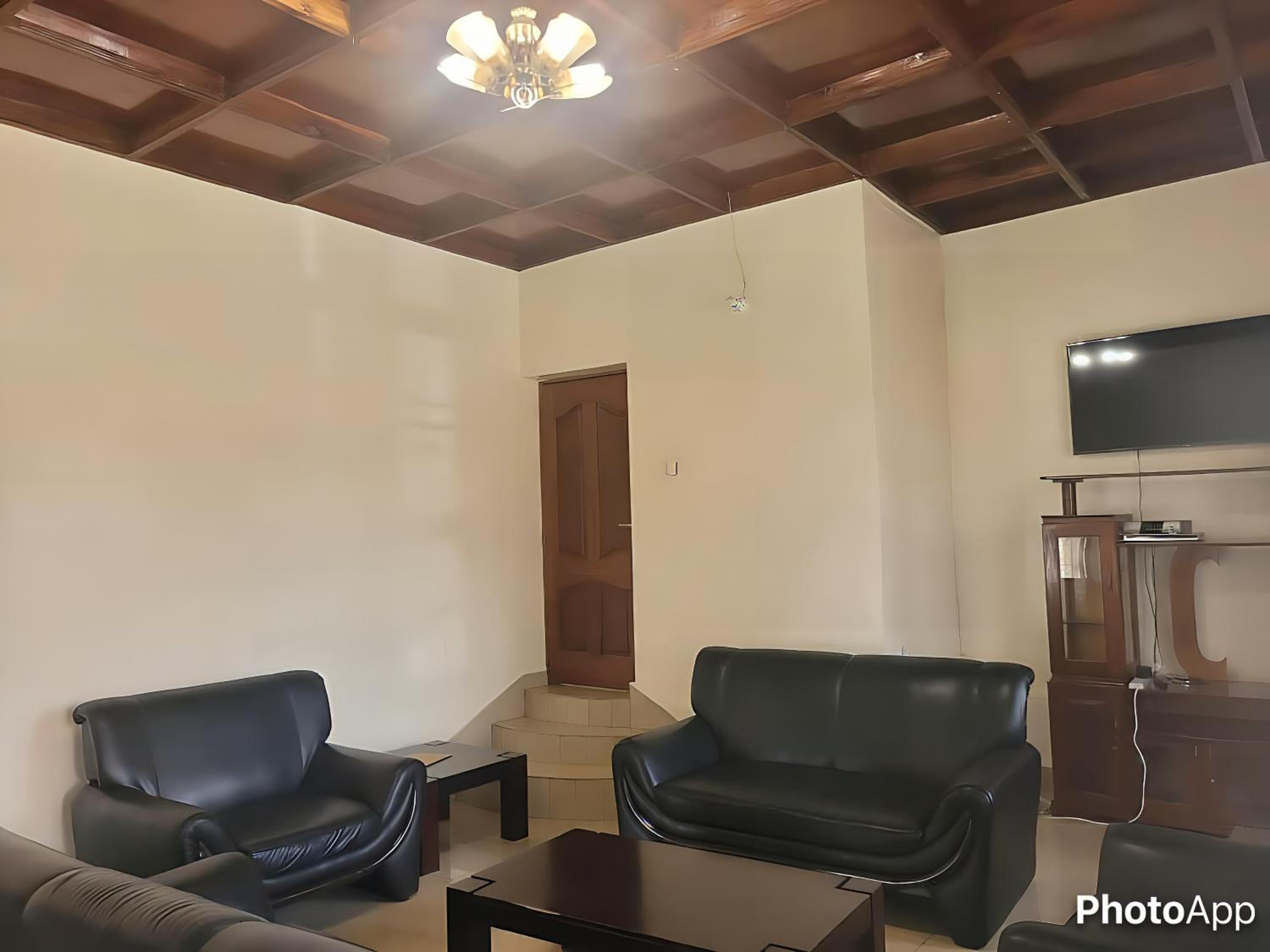 Kigali Luxe Apartment - Spacious 5 Bedrooms view 2