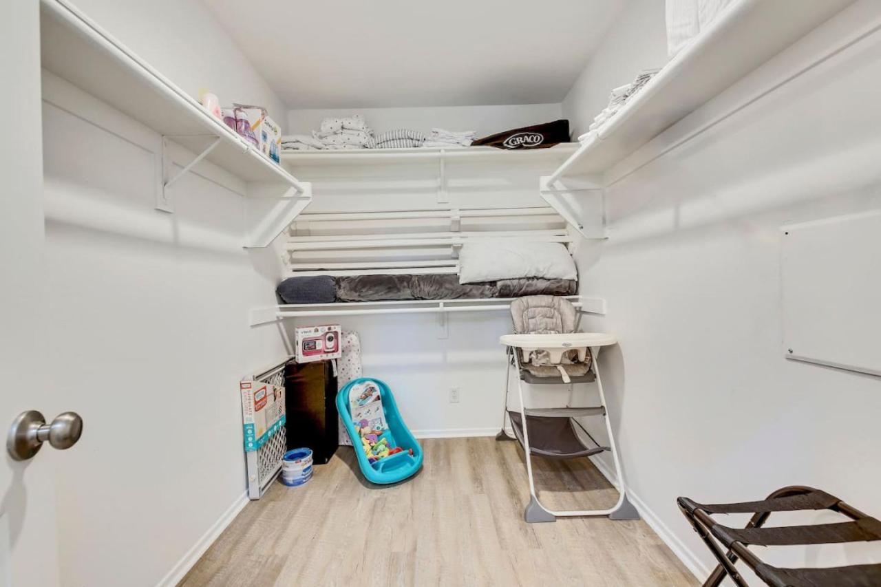 Flirty Flamingo