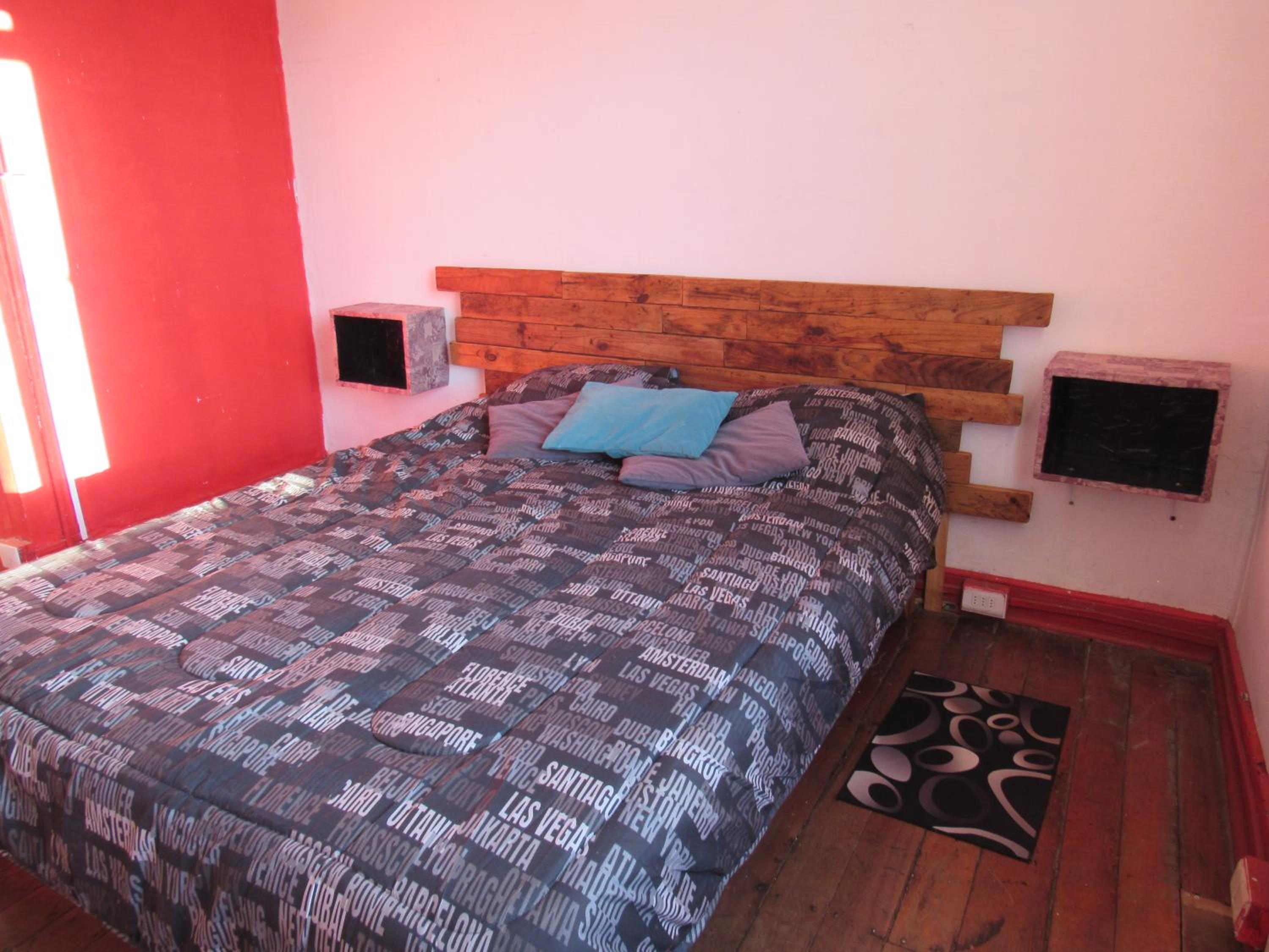 Valparadise Hostel